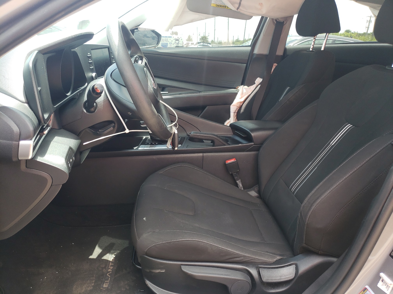 KMHLM4AG9NU238865 2022 Hyundai Elantra Sel