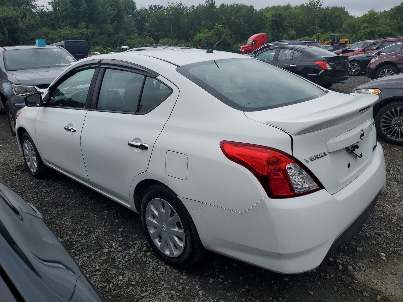 2016 Nissan Versa S vin: 3N1CN7AP2GL879732