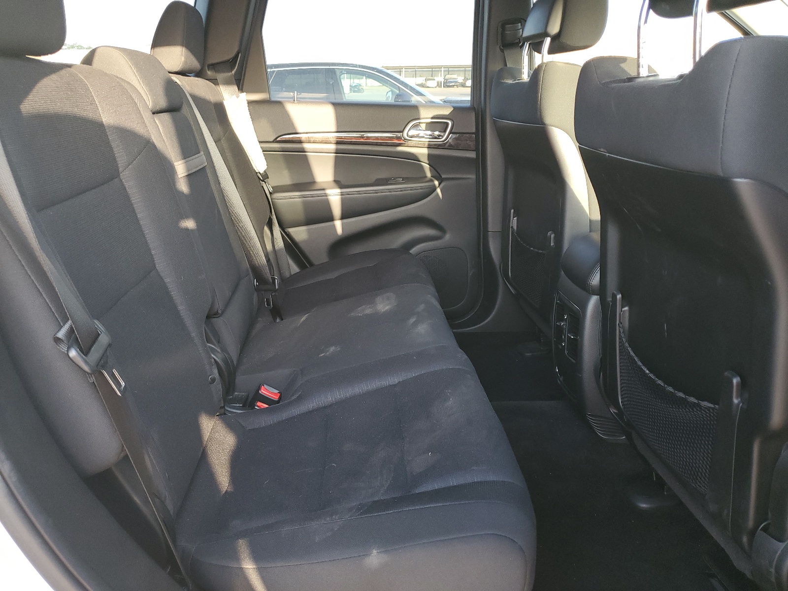 1C4RJFAG9CC298392 2012 Jeep Grand Cherokee Laredo