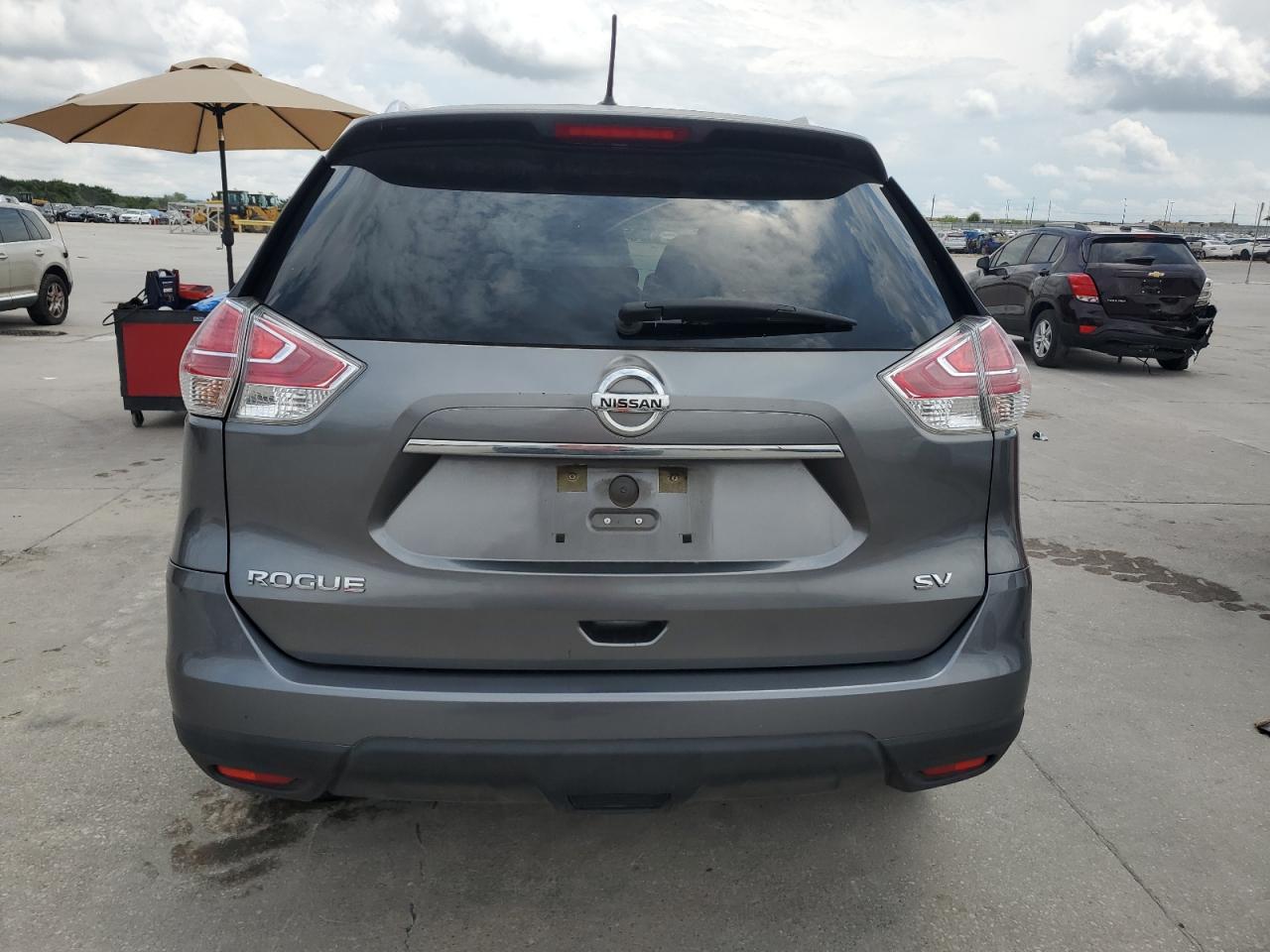 2016 Nissan Rogue S VIN: KNMAT2MT2GP687060 Lot: 64584054