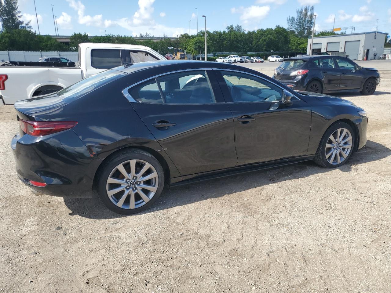 2019 Mazda 3 Premium VIN: JM1BPBEM2K1123808 Lot: 64975194