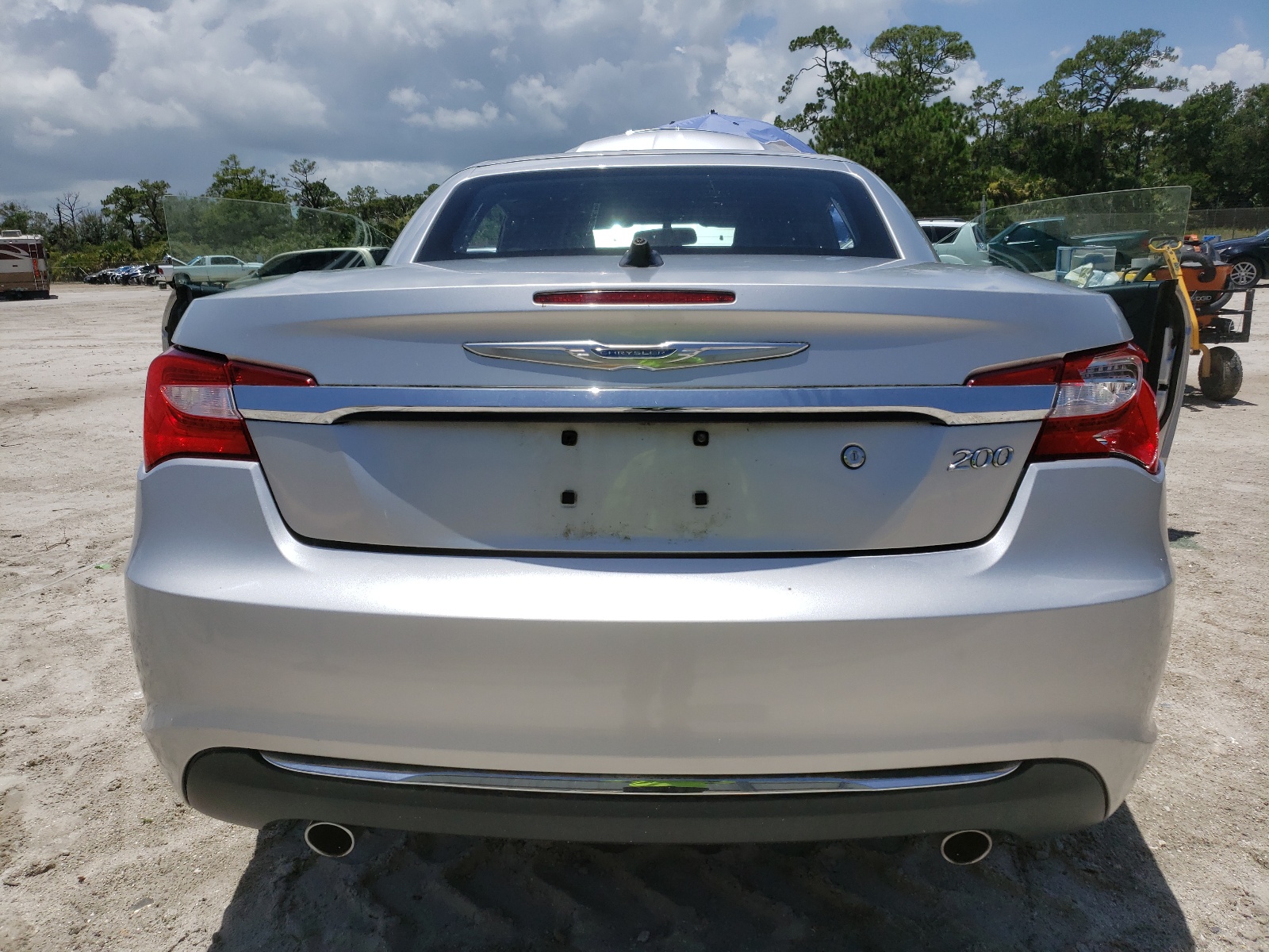 1C3BCBFG9CN210883 2012 Chrysler 200 Limited