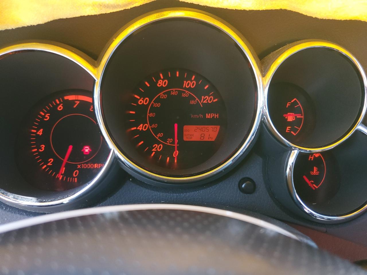 2003 Toyota Corolla Matrix Xr VIN: 2T1KR32E13C074434 Lot: 64446064