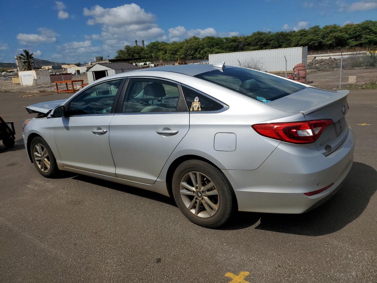 2016 Hyundai Sonata - Image 2