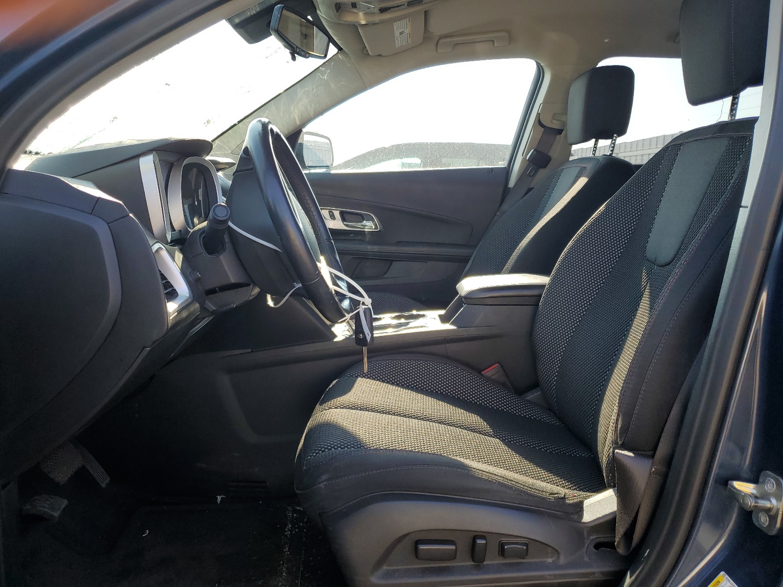 2GNALCEKXH6105534 2017 Chevrolet Equinox Lt