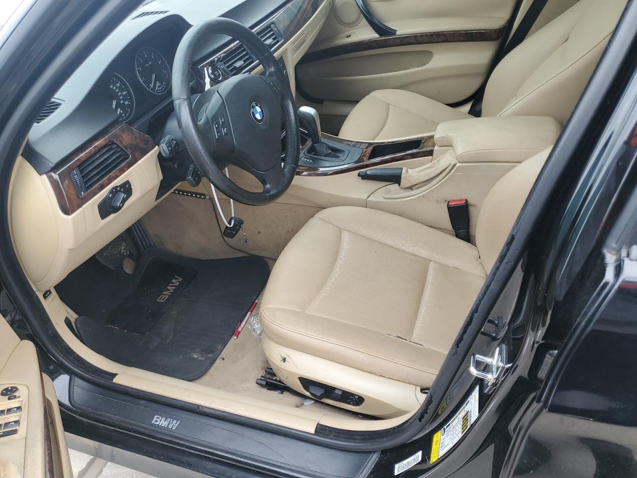 2007 BMW 328 I VIN: WBAVA33577KX82031 Lot: 62307424