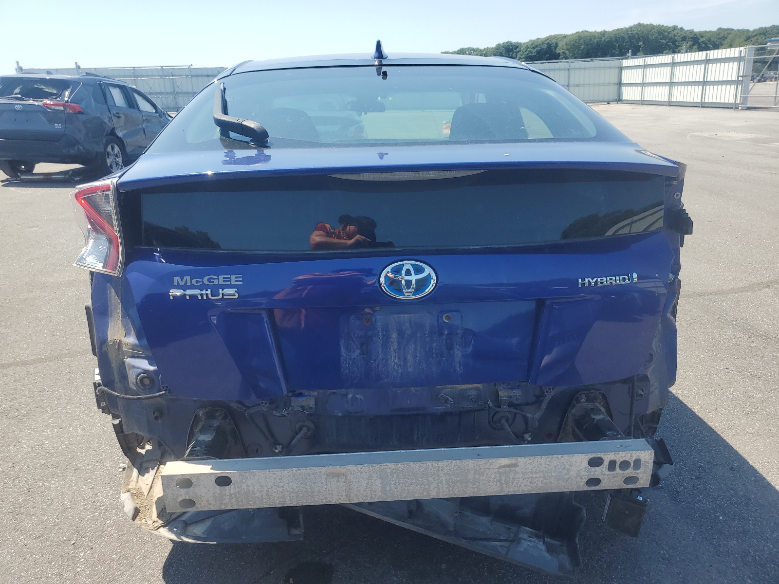 JTDKARFU3H3048249 2017 Toyota Prius