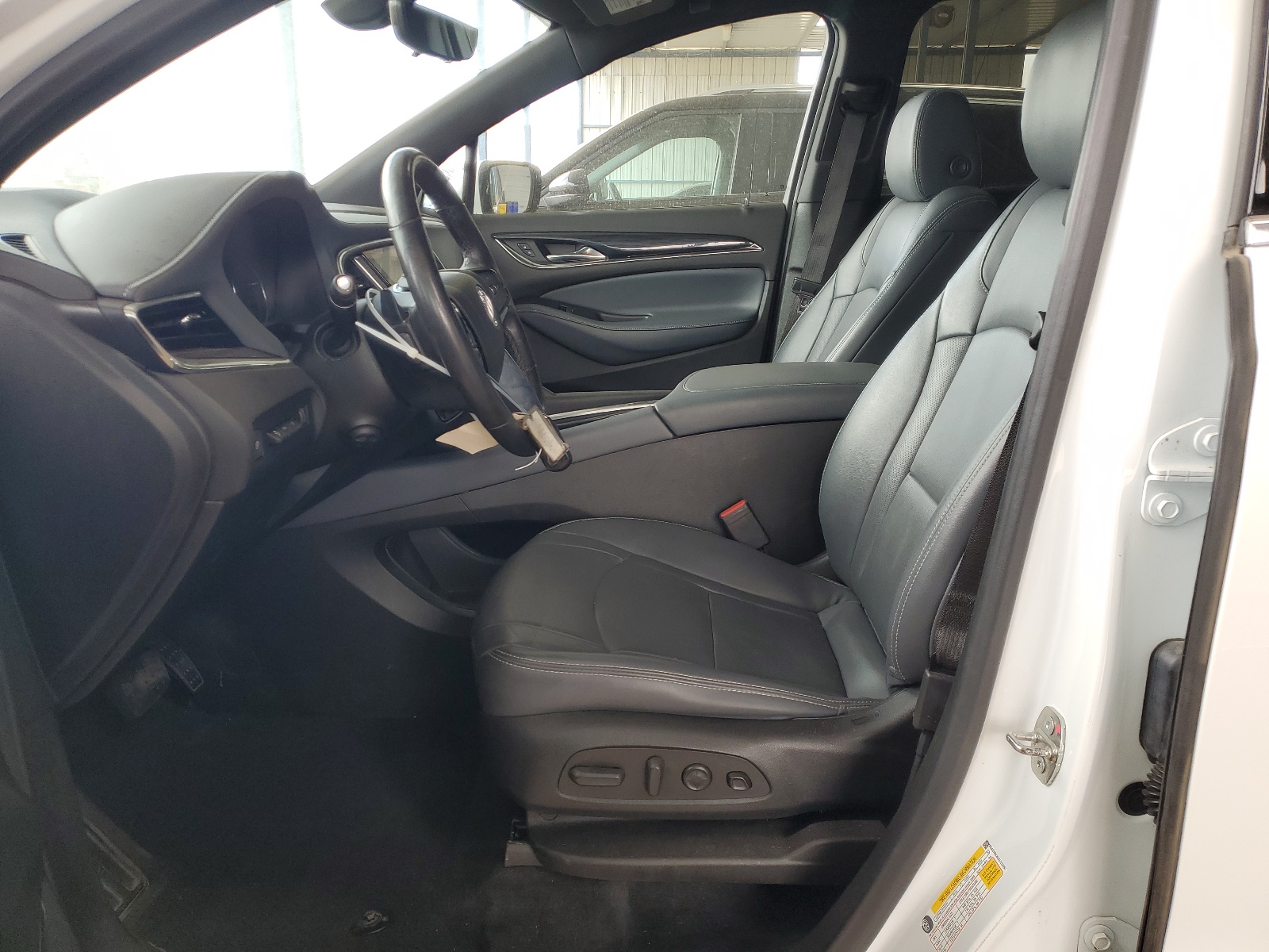 5GAEVBKW2NJ132457 2022 Buick Enclave Premium