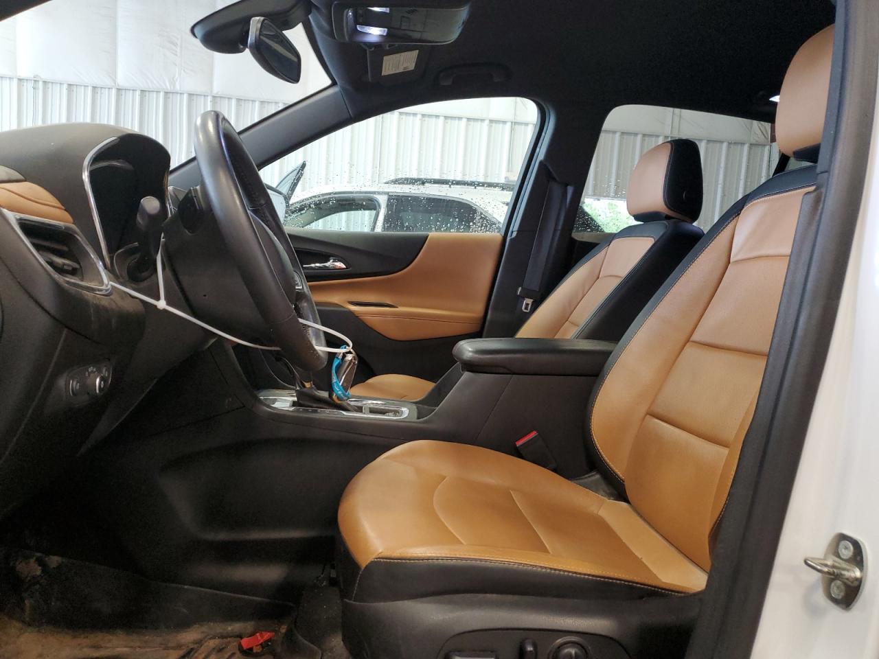 2018 Chevrolet Equinox Premier VIN: 2GNAXVEV7J6179932 Lot: 63639054