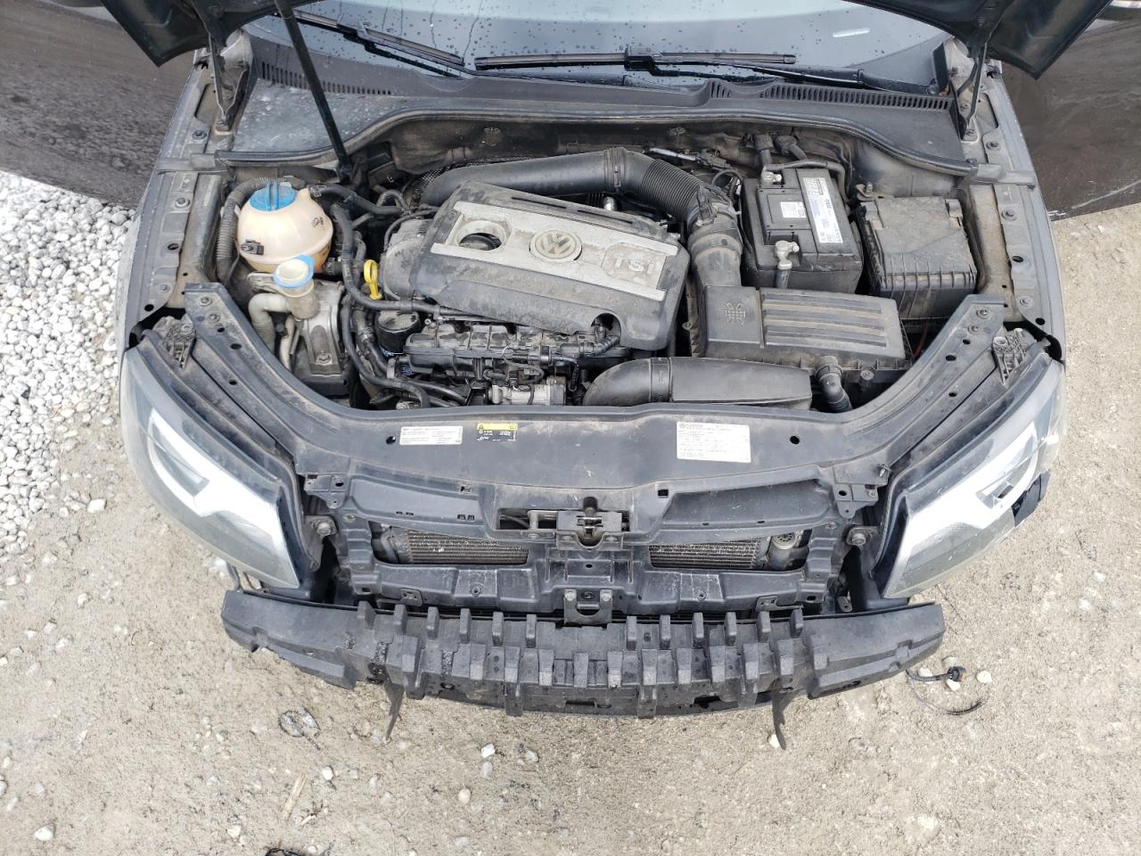 2014 Volkswagen Eos Komfort VIN: WVWBW8AH3EV000448 Lot: 63232144