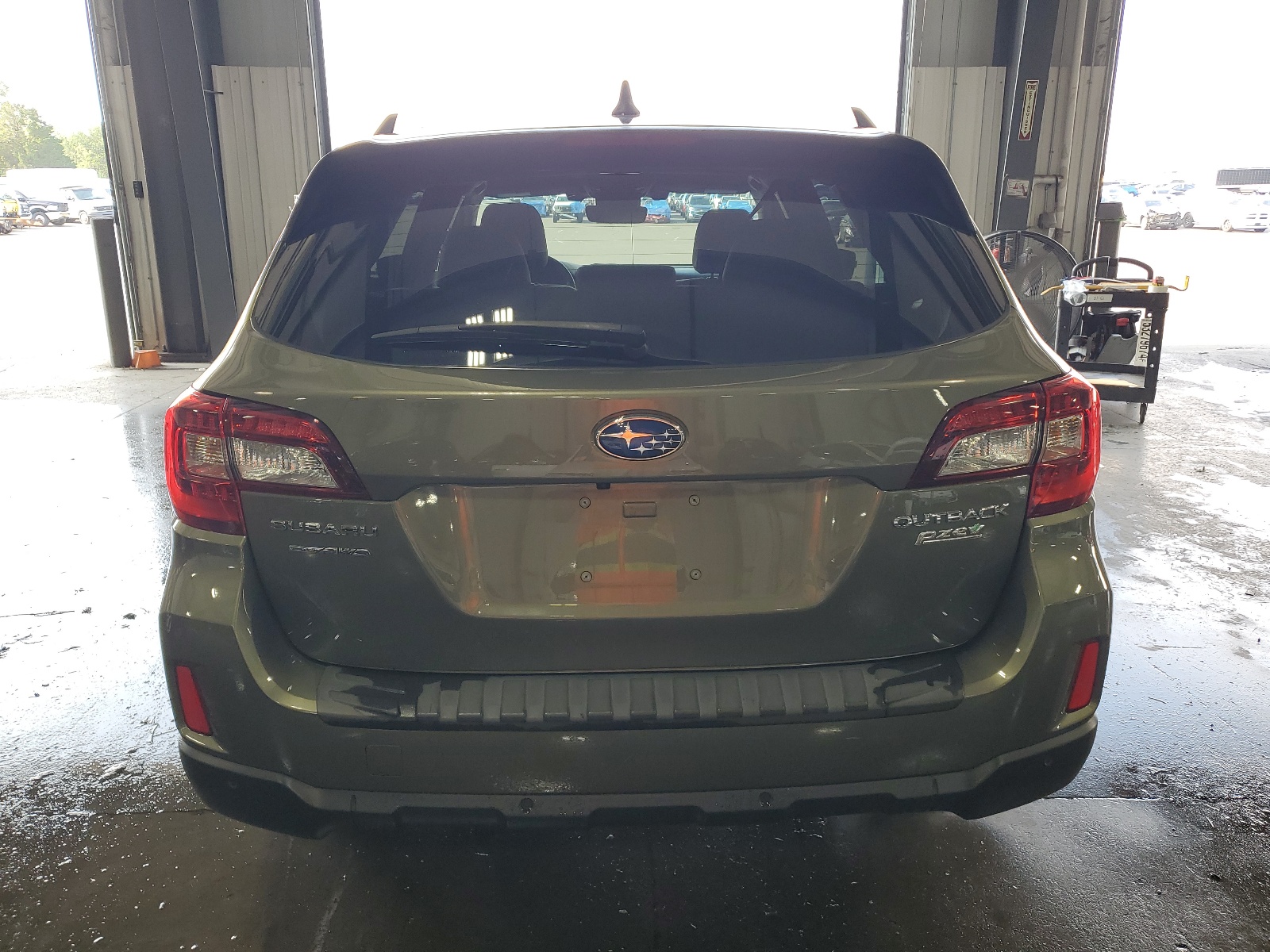4S4BSATC8H3300504 2017 Subaru Outback Touring