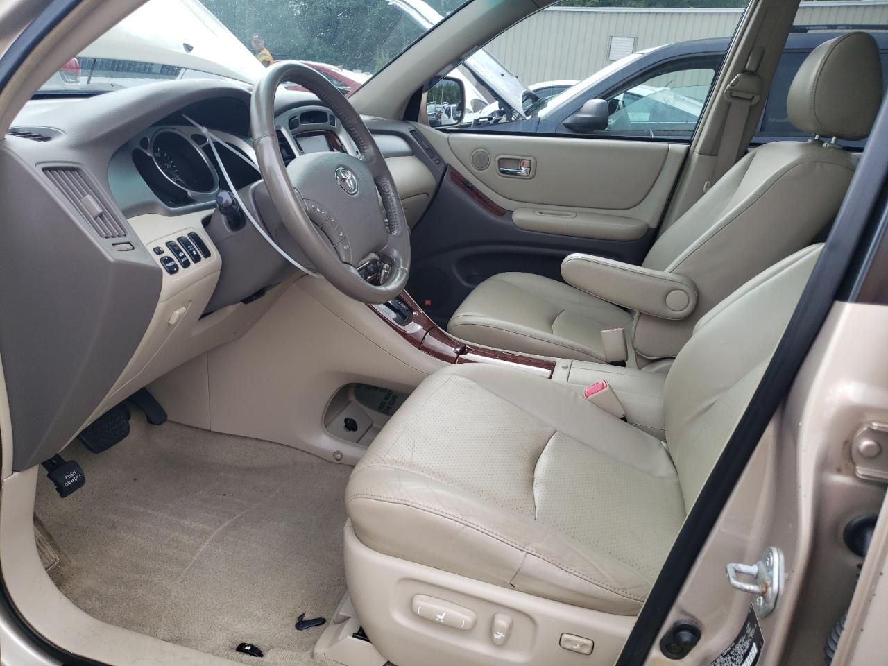 2005 Toyota Highlander Limited VIN: JTEEP21A450101016 Lot: 64387104