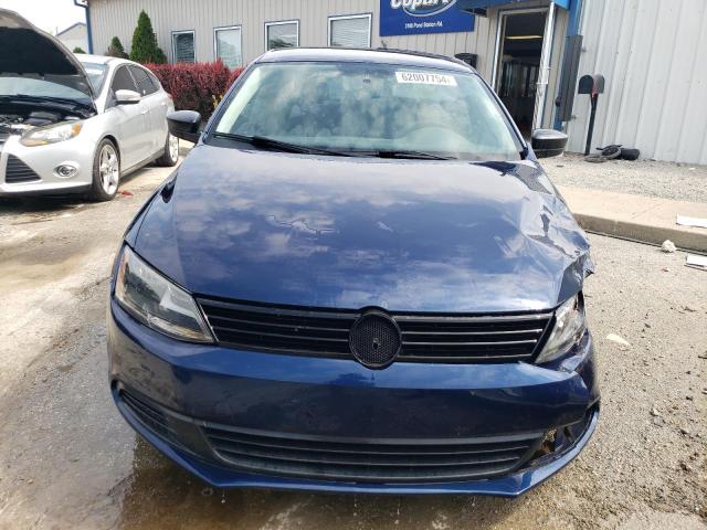  VOLKSWAGEN JETTA 2014 Синий