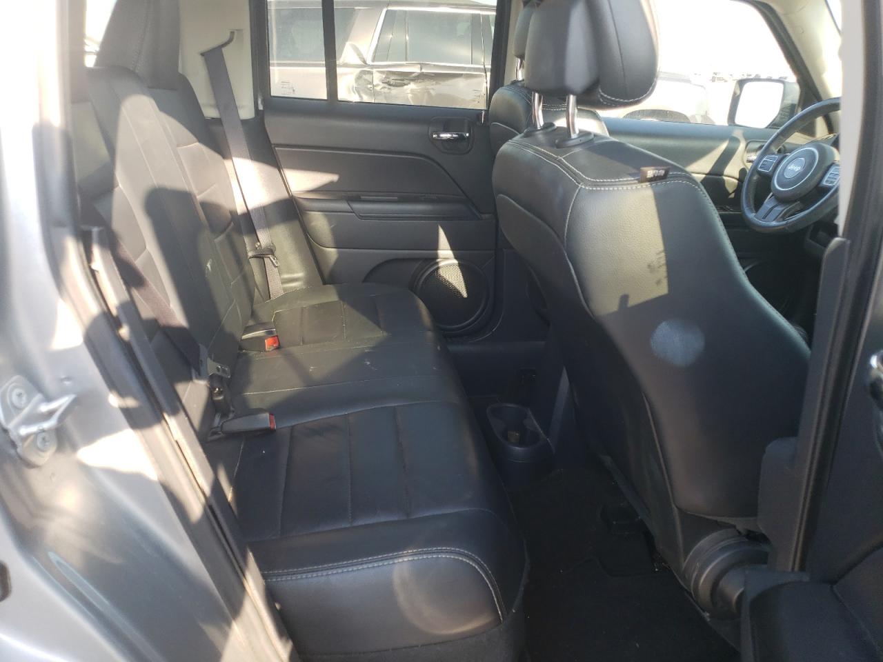 1C4NJRFBXGD585995 2016 Jeep Patriot Latitude
