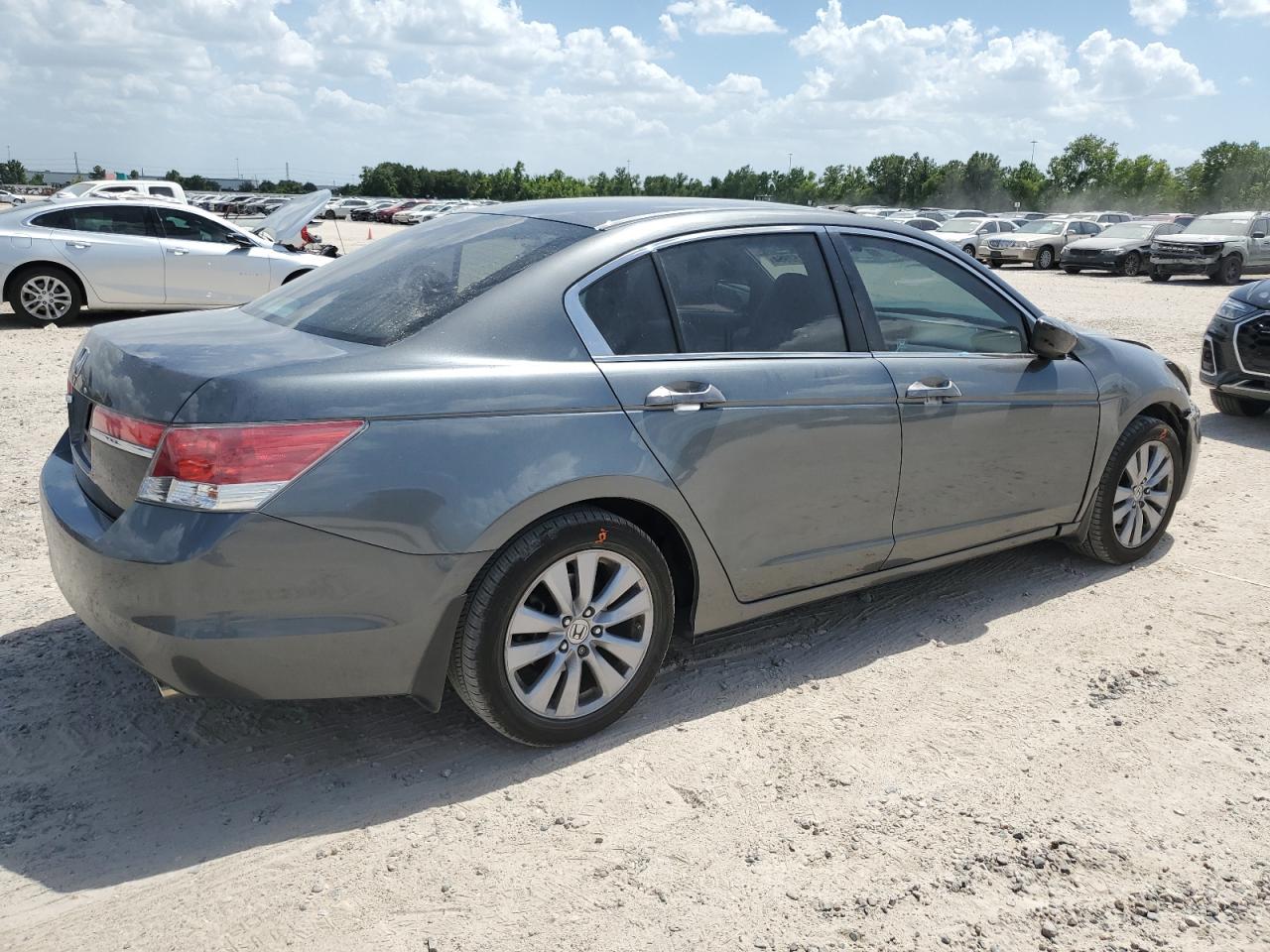 1HGCP2F77BA063605 2011 Honda Accord Ex