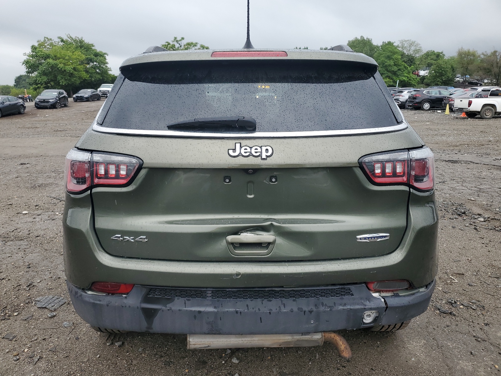 2018 Jeep Compass Latitude vin: 3C4NJDBB0JT154673