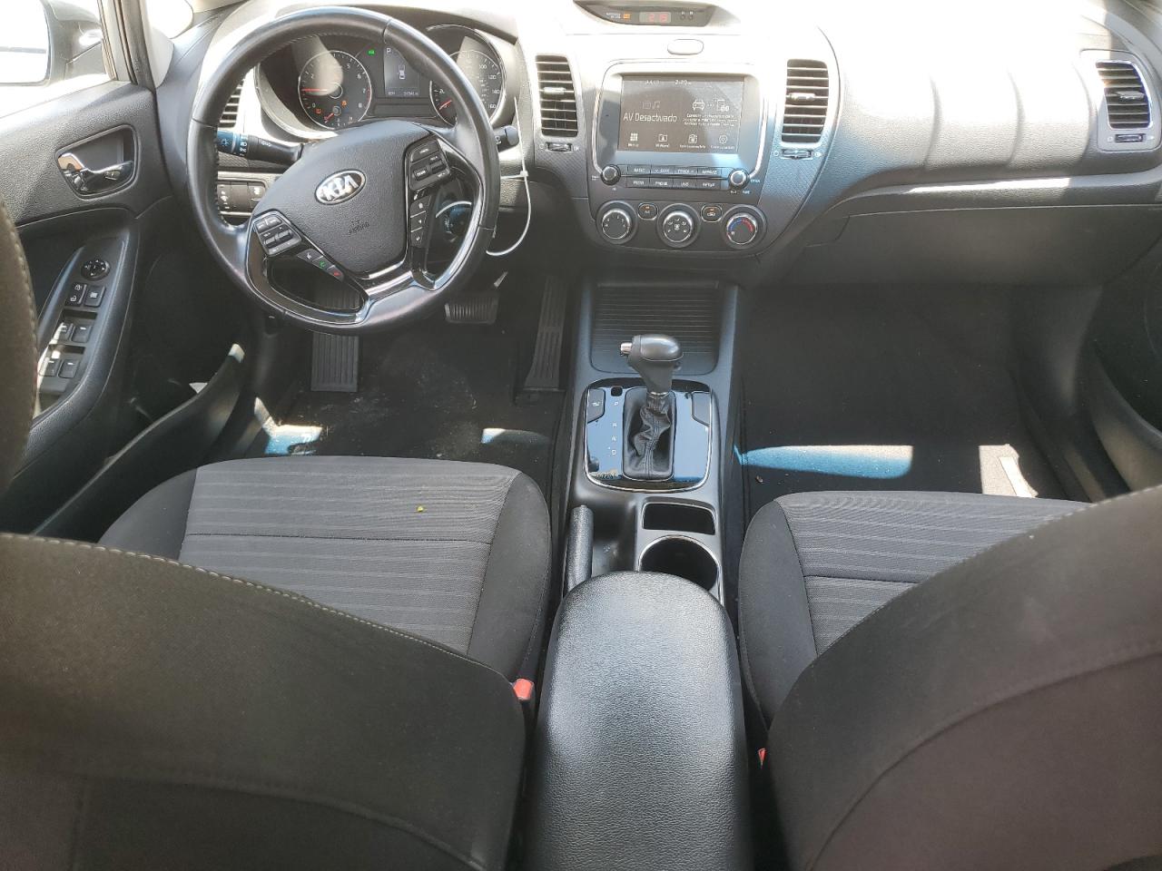 2018 Kia Forte Lx VIN: 3KPFL4A76JE275269 Lot: 62209944