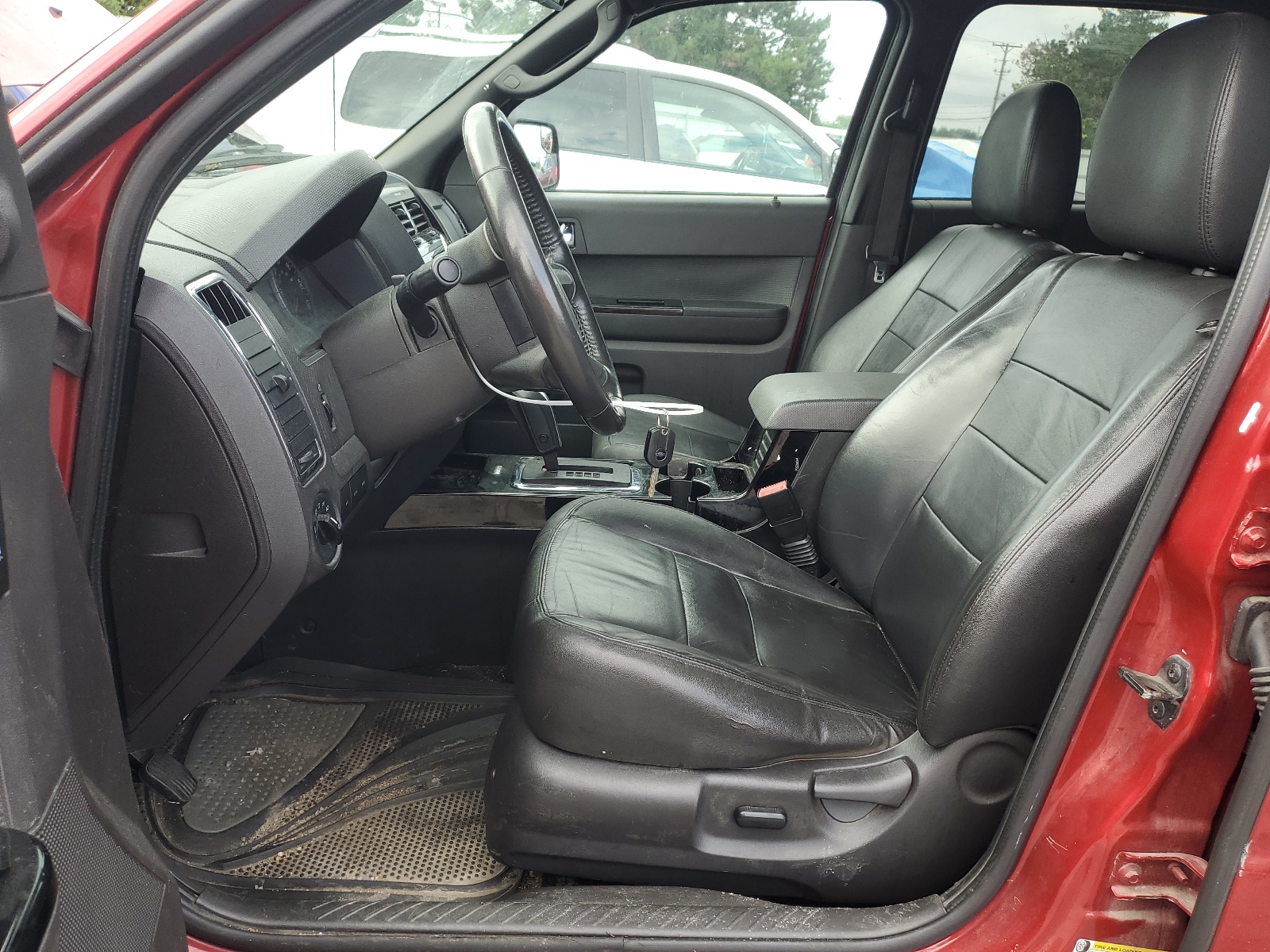 1FMCU0E76BKA20876 2011 Ford Escape Limited