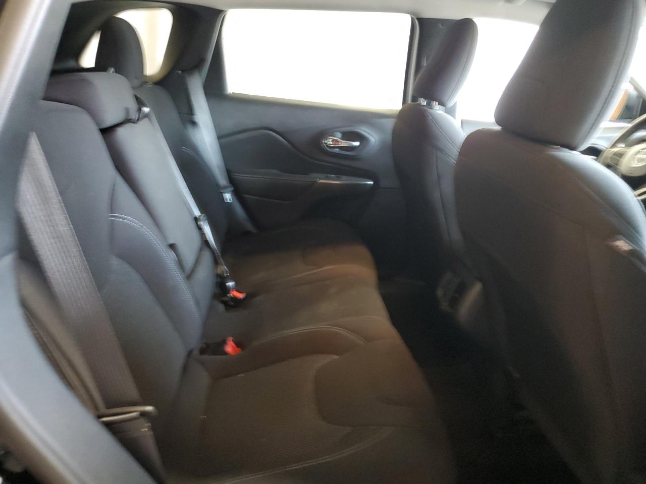 2020 Jeep Cherokee Latitude VIN: 1C4PJMCB1LD651067 Lot: 63217304