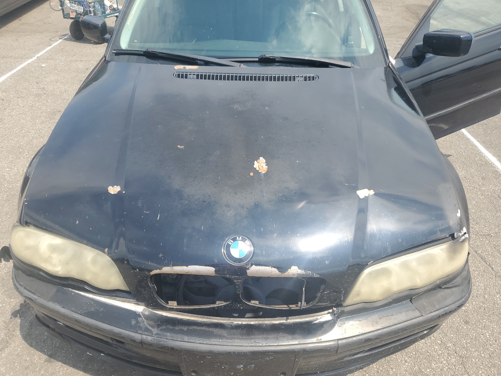 WBAAM3337YCA86532 2000 BMW 323 I