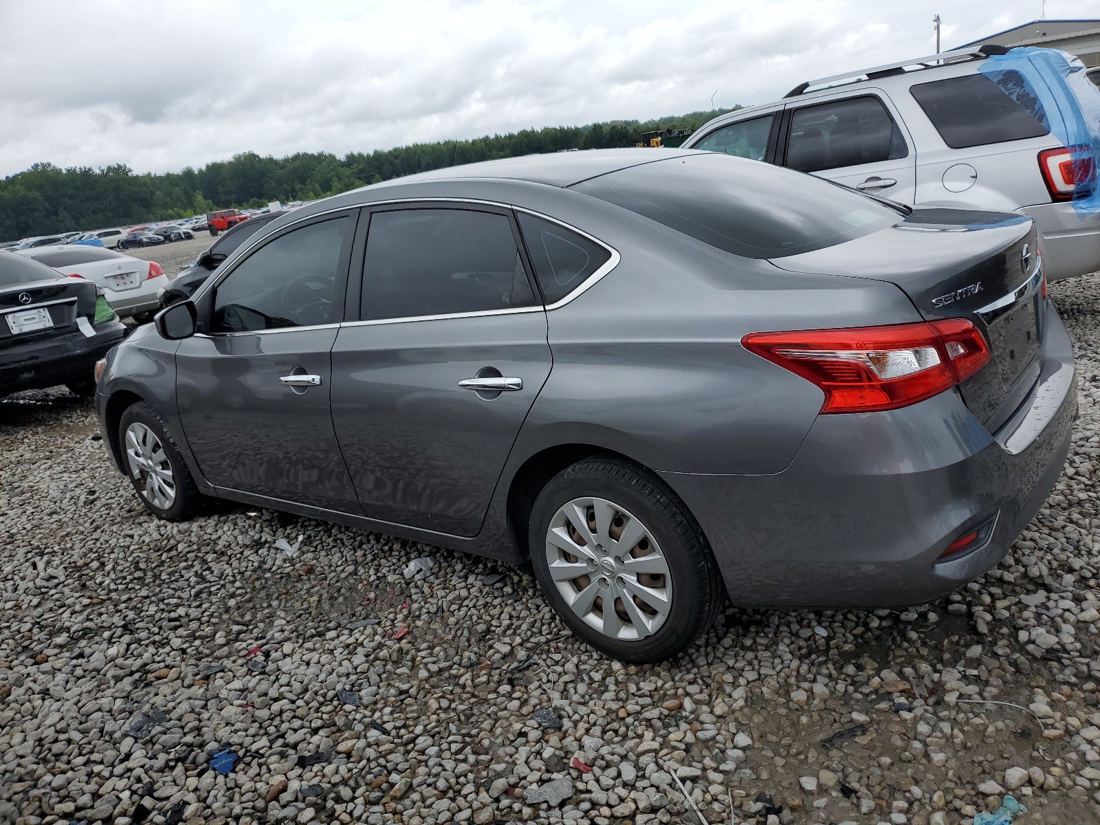 2016 Nissan Sentra S vin: 3N1AB7AP7GY238983