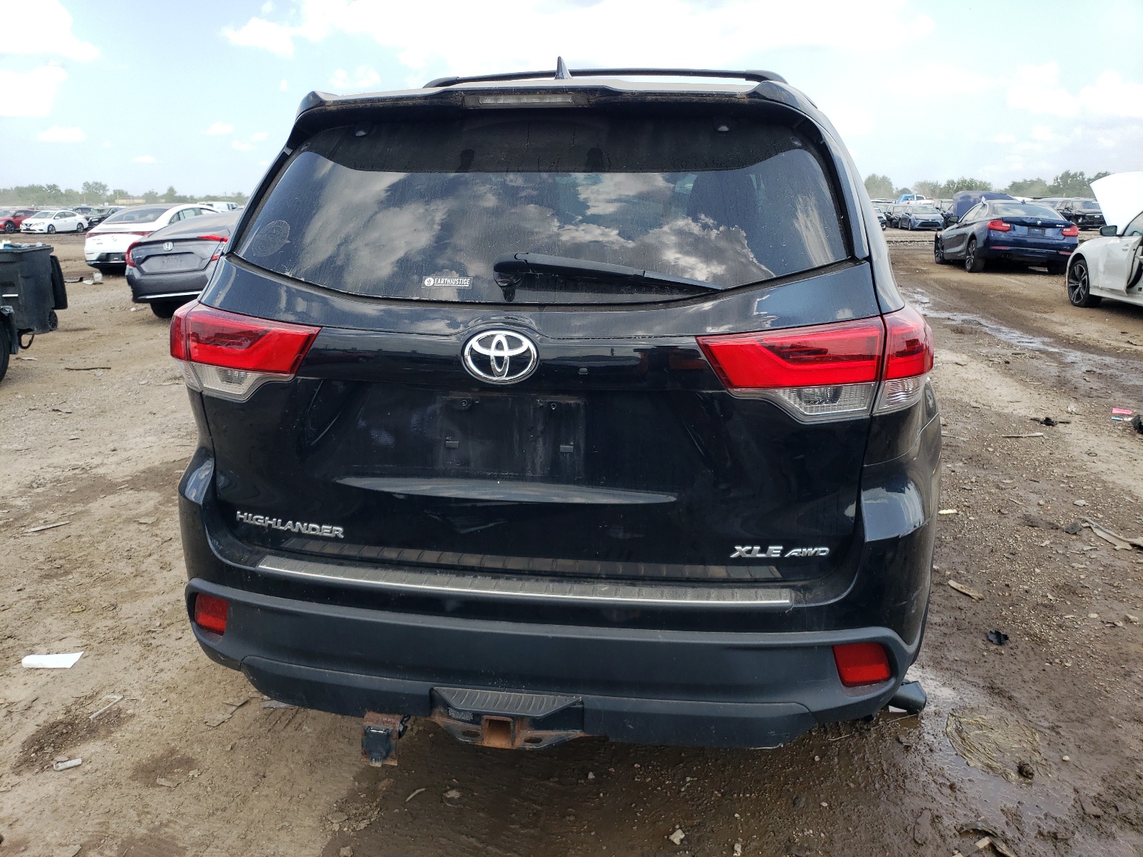 5TDJZRFH1JS837348 2018 Toyota Highlander Se
