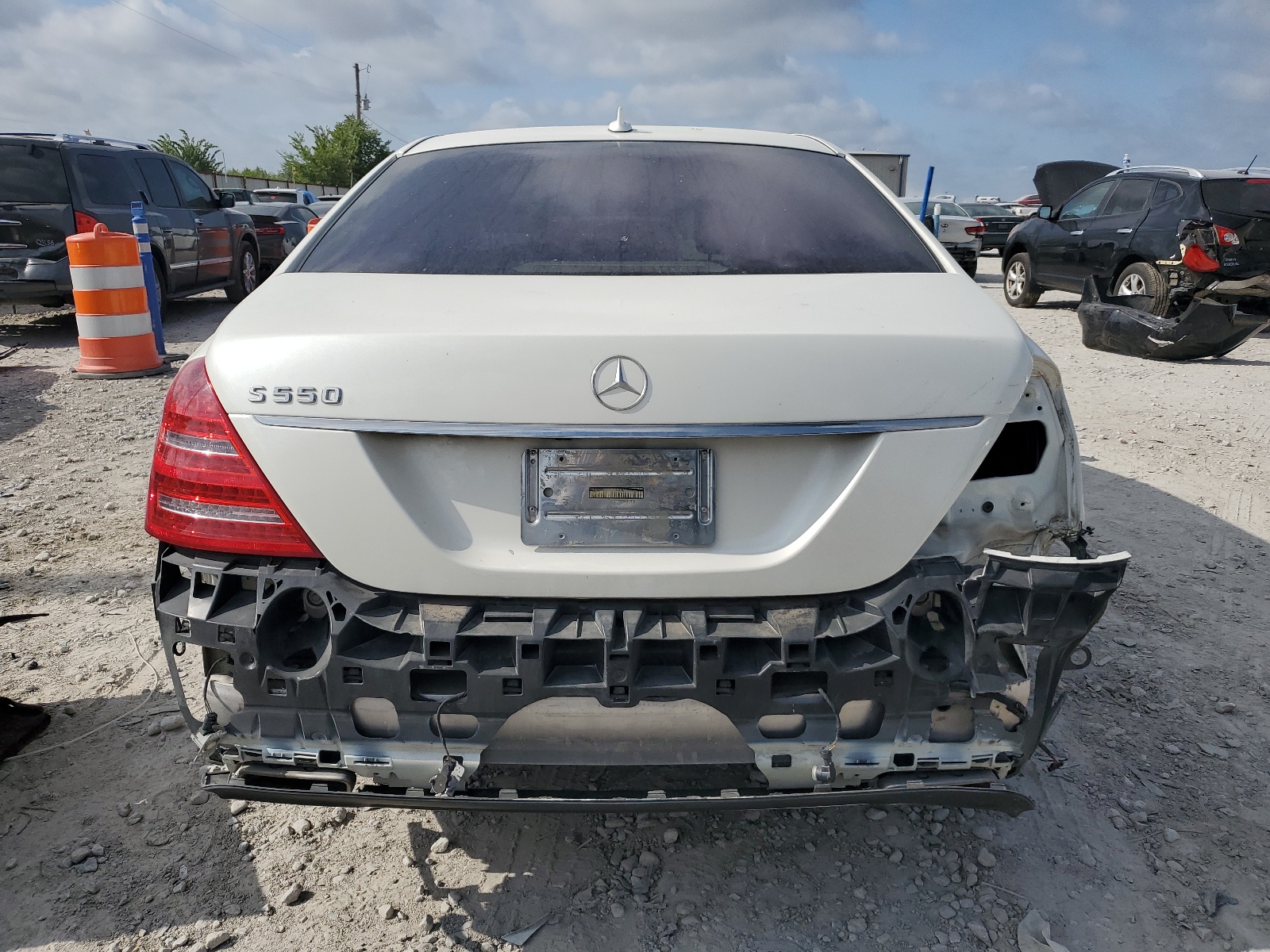 WDDNG7BB4BA400767 2011 Mercedes-Benz S 550