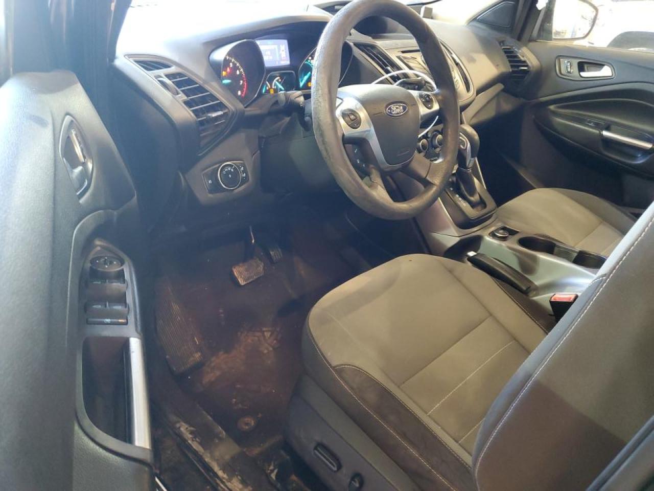 1FMCU9G99GUC81904 FORD ESCAPE 2016