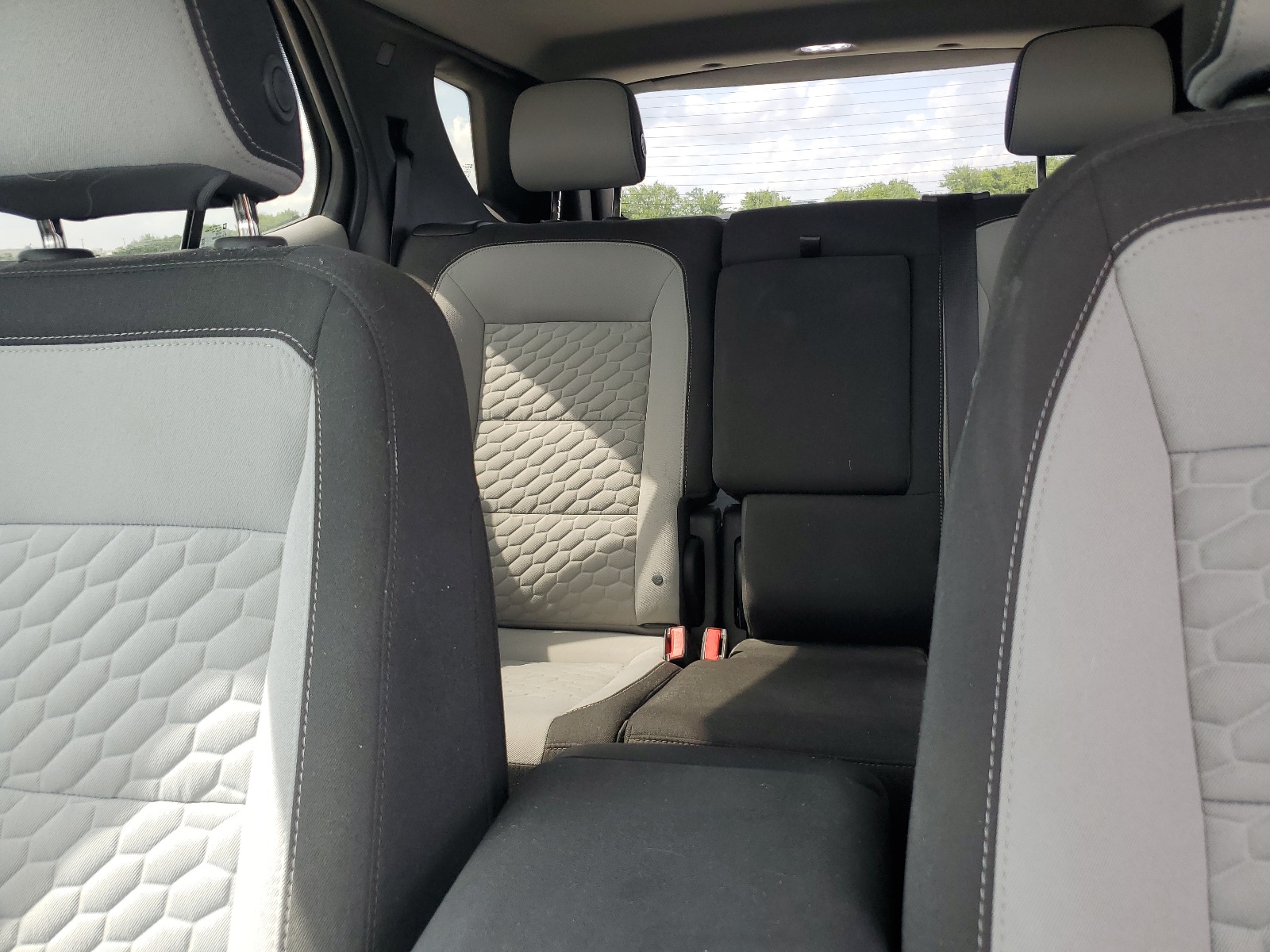 3GNAXKEV4KL300864 2019 Chevrolet Equinox Lt