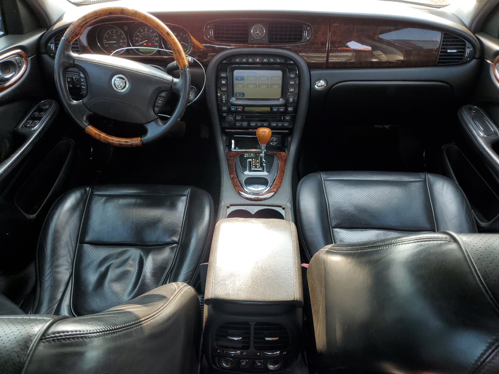 SAJWA71B58SH20477 2008 Jaguar Xj8