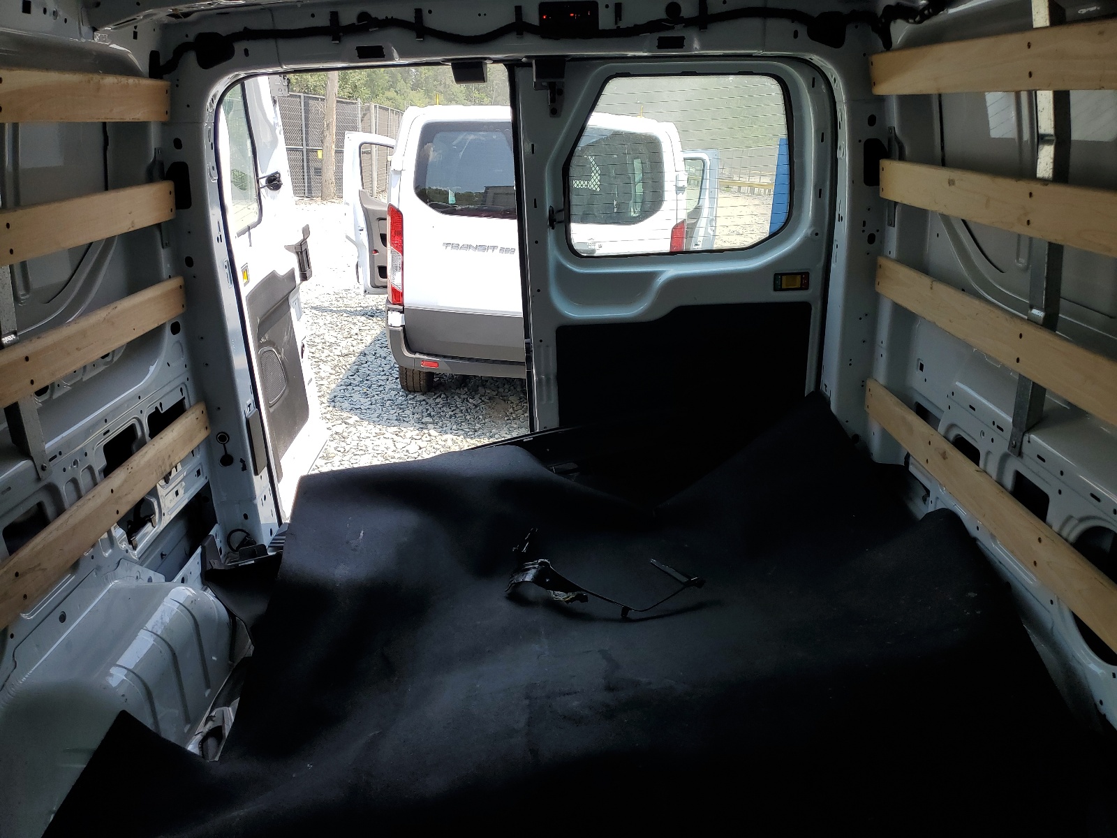 1FTBR1Y82RKA60250 2024 Ford Transit T-250