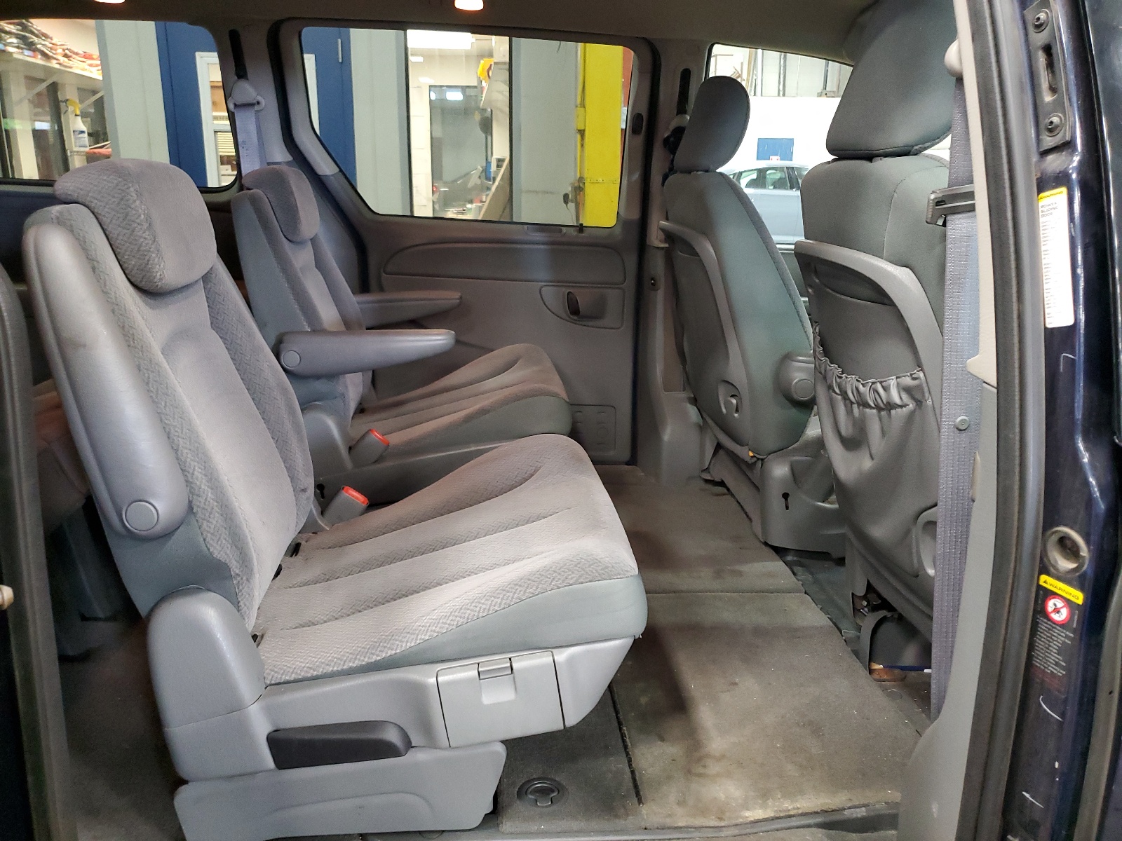 2C8GP54L95R582977 2005 Chrysler Town & Country Touring