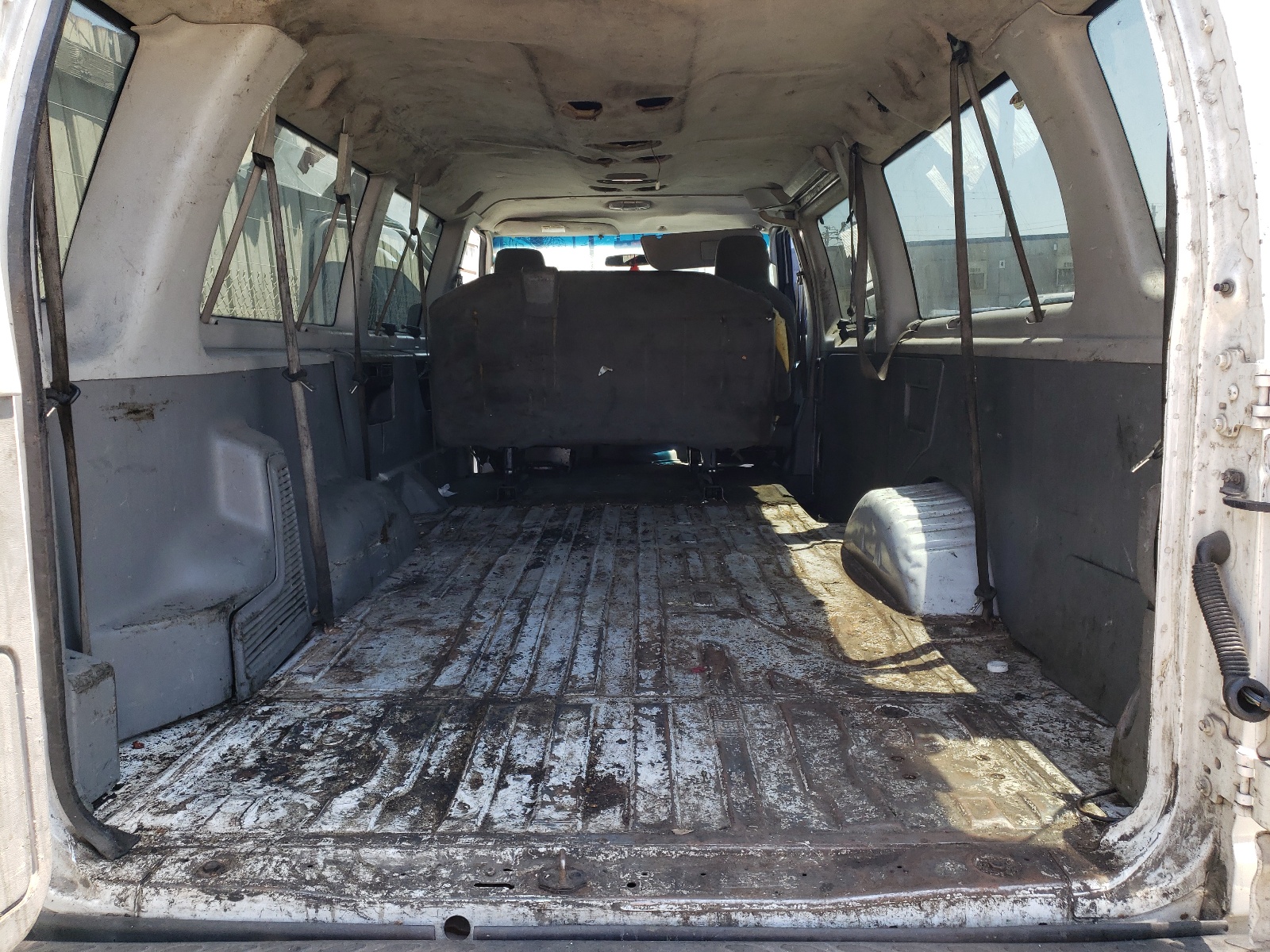 1FBSS3BL5BDA44216 2011 Ford Econoline E350 Super Duty Wagon