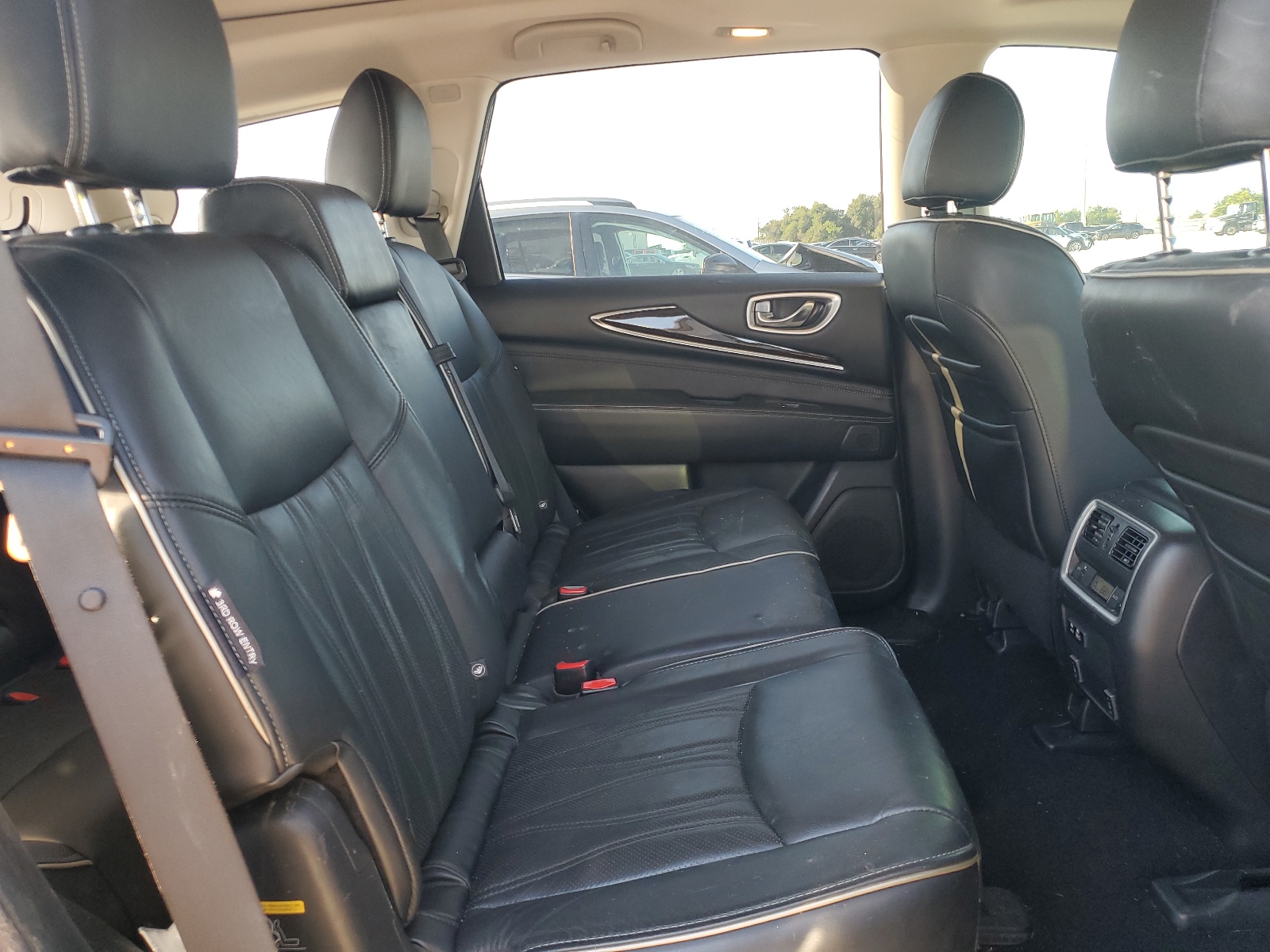 5N1DL0MN6KC555109 2019 Infiniti Qx60 Luxe