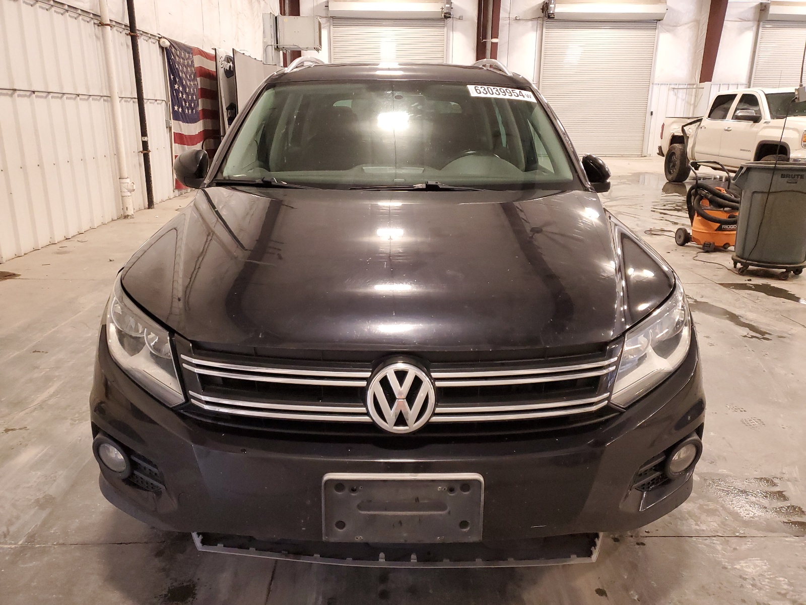 2012 Volkswagen Tiguan S vin: WVGBV7AX4CW504207