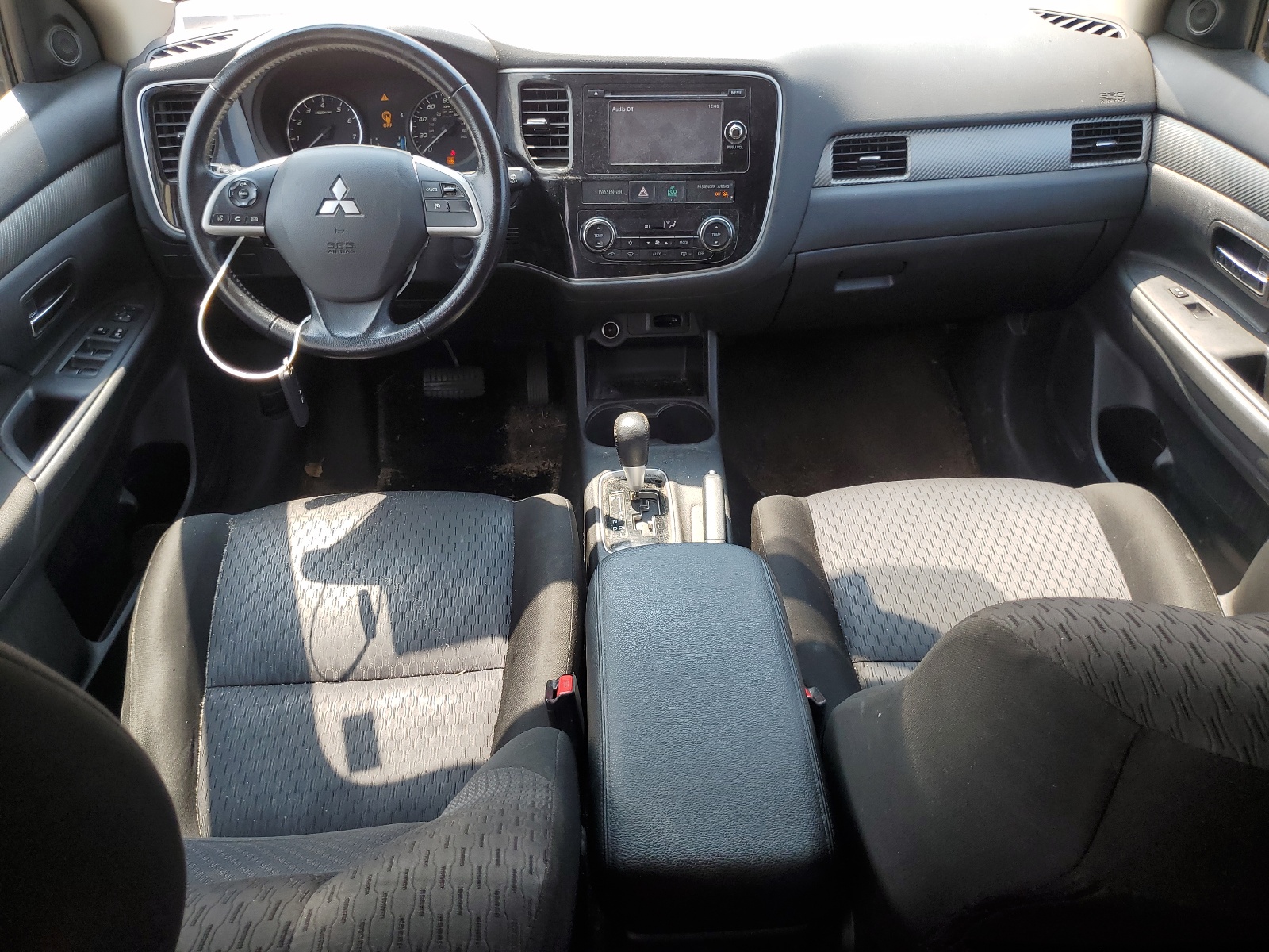 JA4AZ3A36EZ013997 2014 Mitsubishi Outlander Se