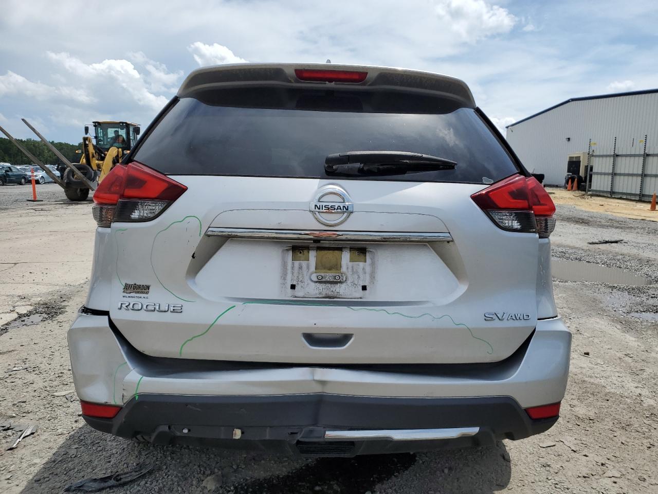 2018 Nissan Rogue S VIN: JN8AT2MV7JW303017 Lot: 64224144