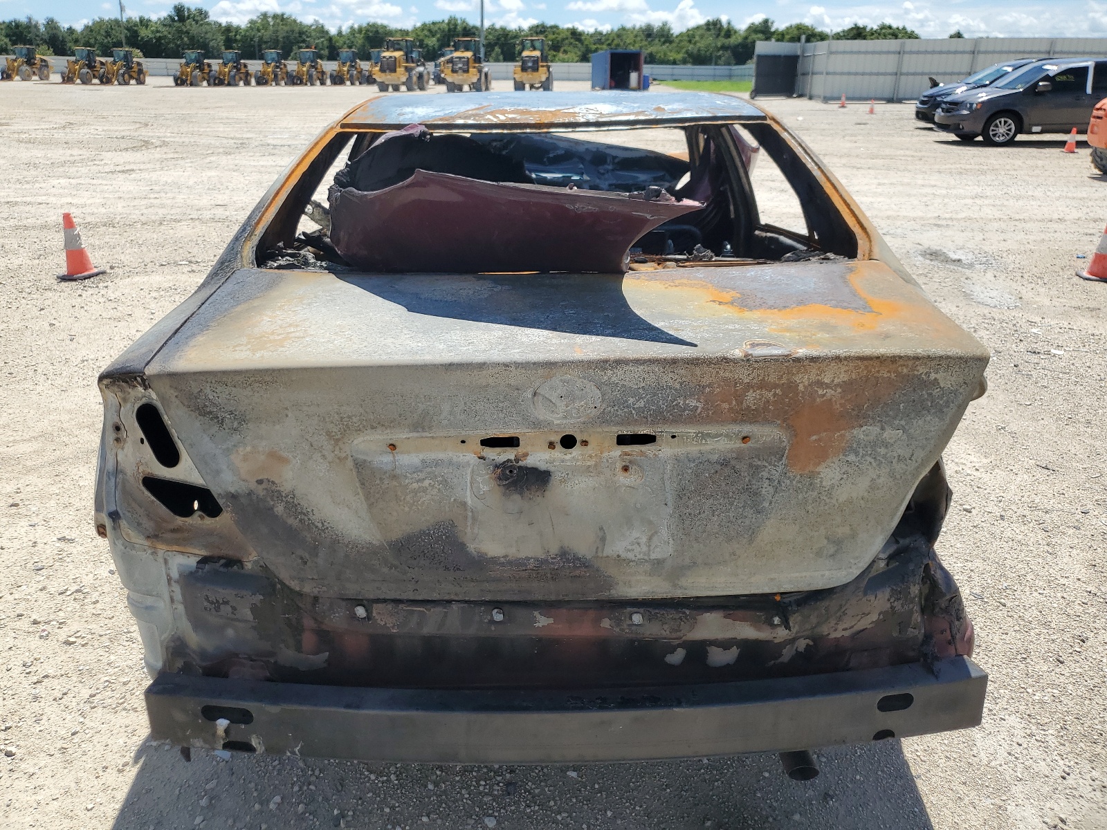 4T1BE32K74U265485 2004 Toyota Camry Le