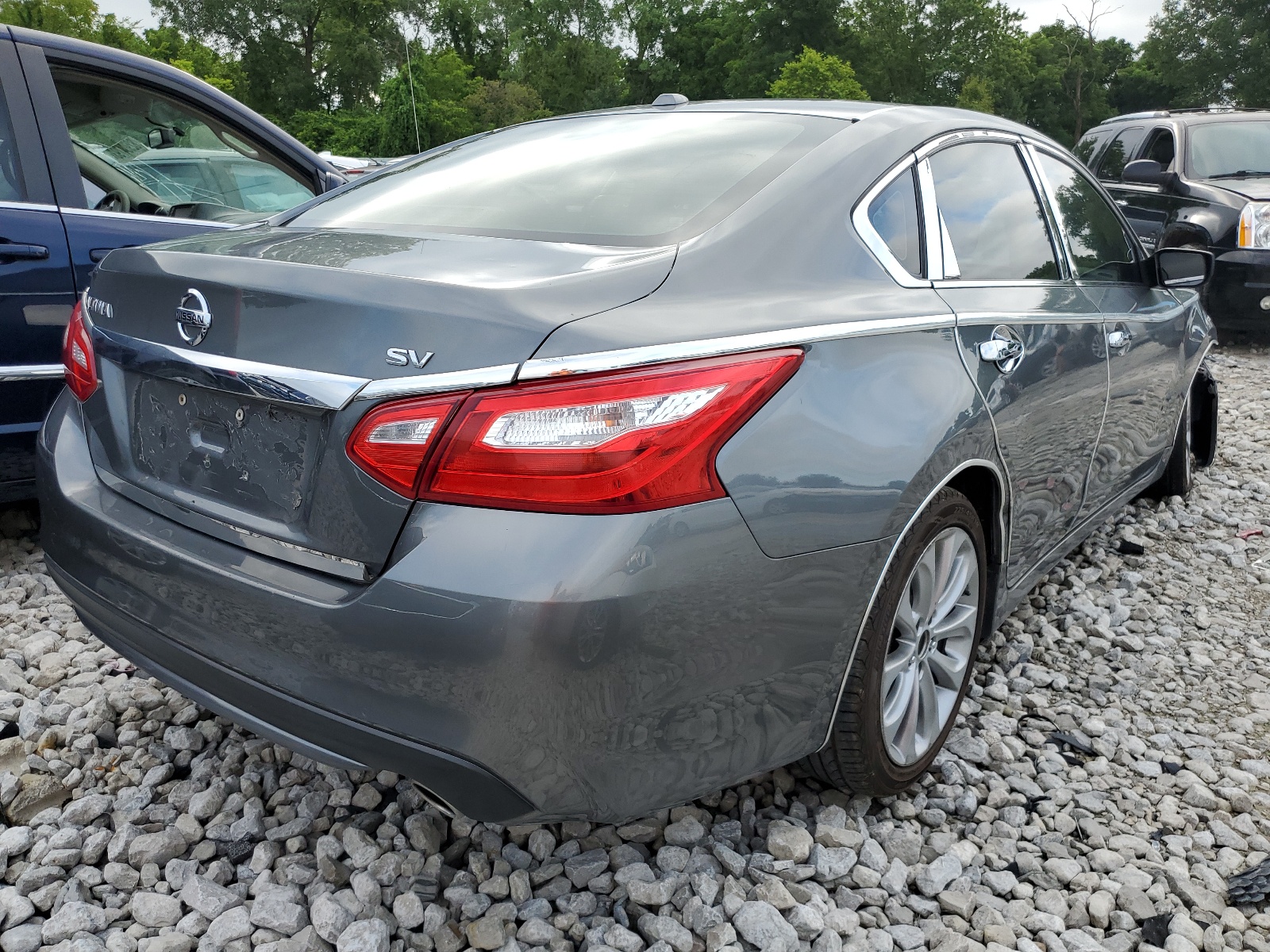 2017 Nissan Altima 2.5 vin: 1N4AL3AP5HC272830