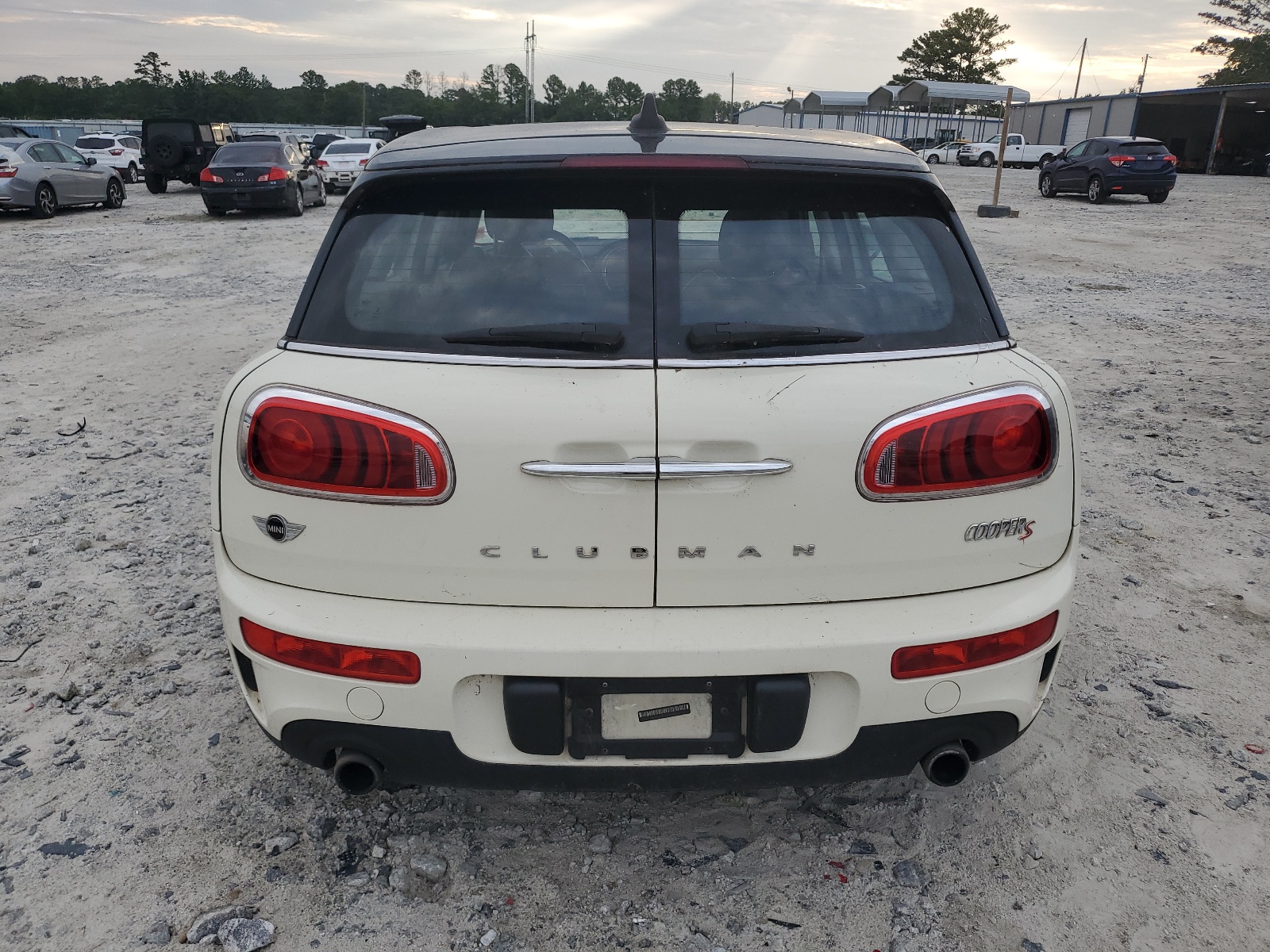 2017 Mini Cooper S Clubman All4 vin: WMWLU5C53H2E83554