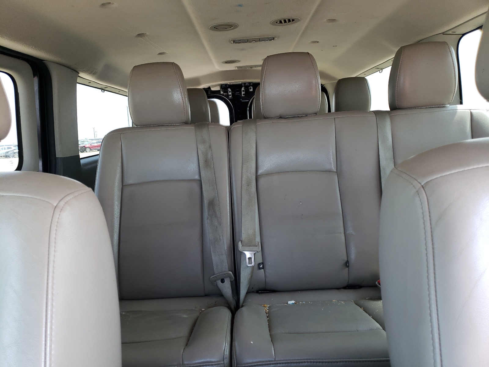 5BZAF0AA3GN855282 2016 Nissan Nv 3500 S