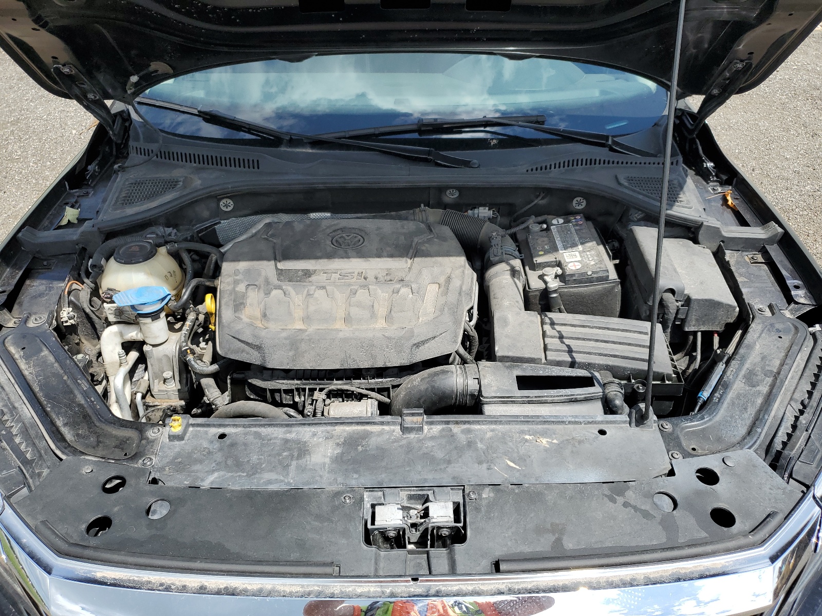 1VWUA7A3XLC009563 2020 Volkswagen Passat Highline