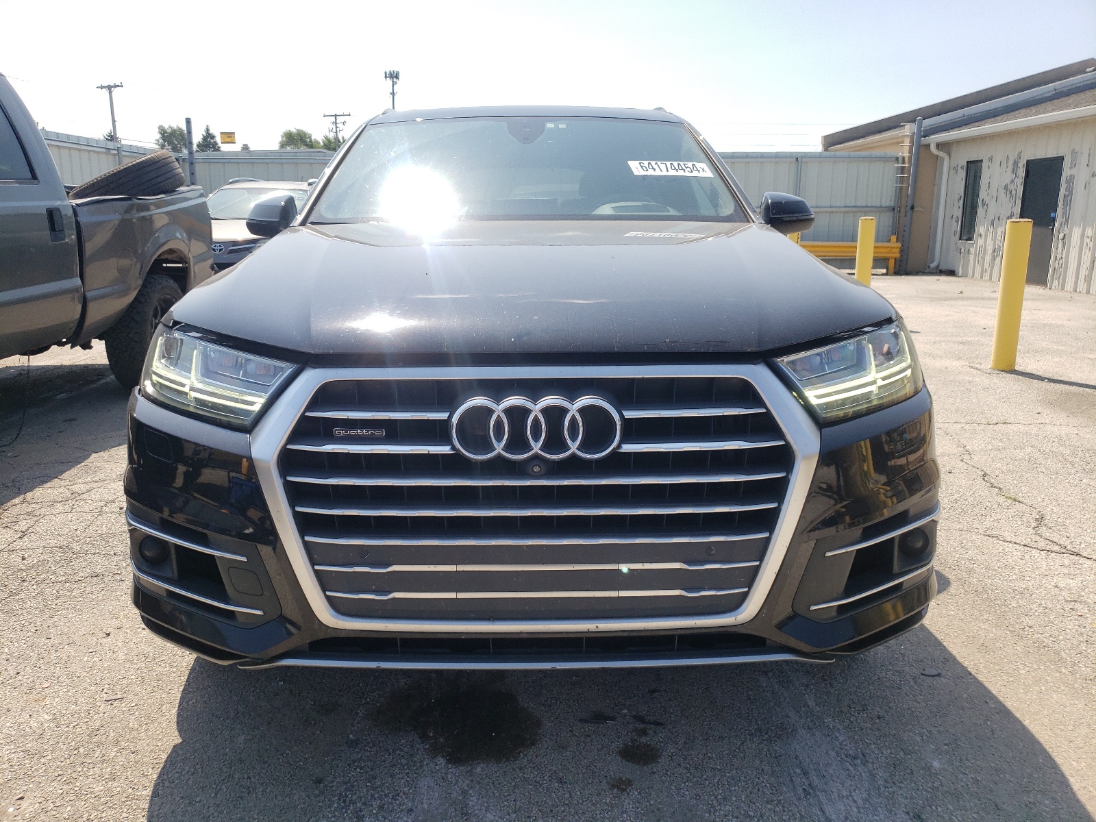 WA1VAAF73JD033009 2018 Audi Q7 Prestige