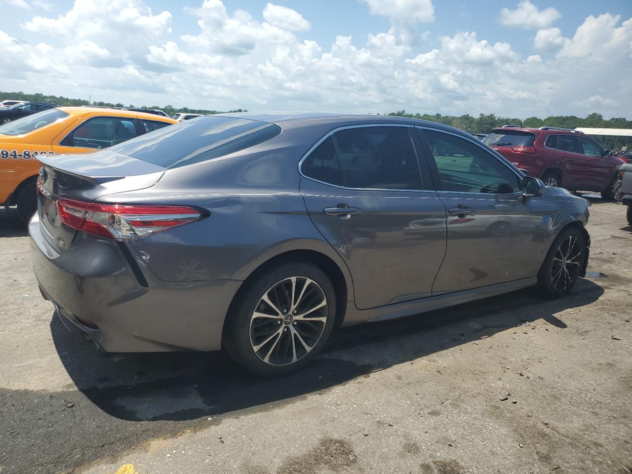 4T1B11HK9JU147005 2018 Toyota Camry L