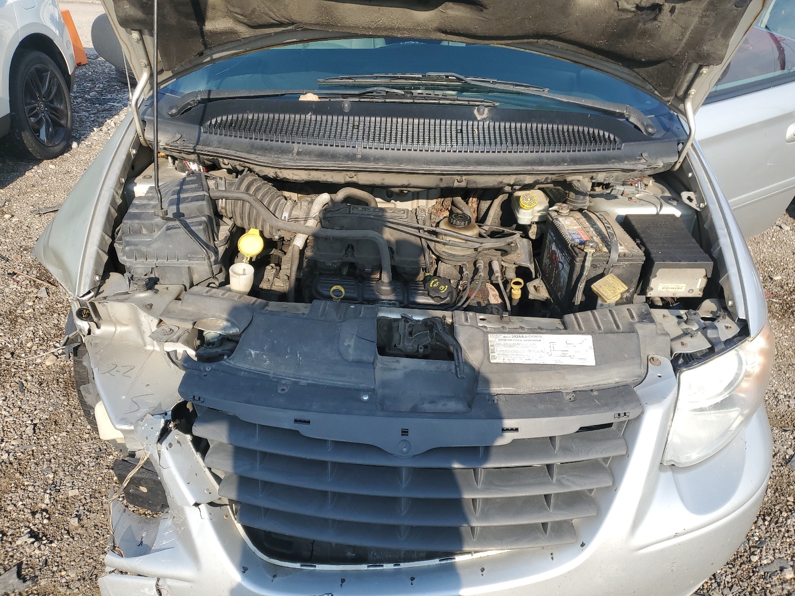 2C4GP44R45R166948 2005 Chrysler Town & Country Lx