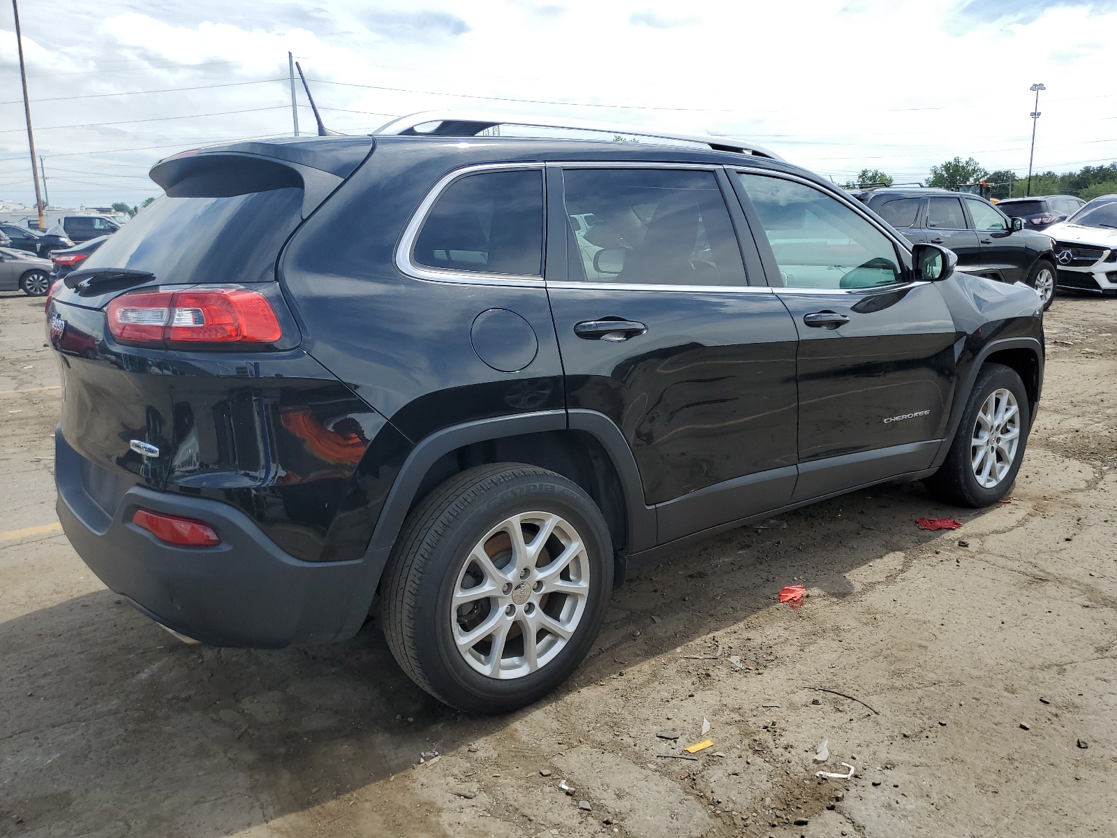 1C4PJLCS2HW549167 2017 Jeep Cherokee Latitude