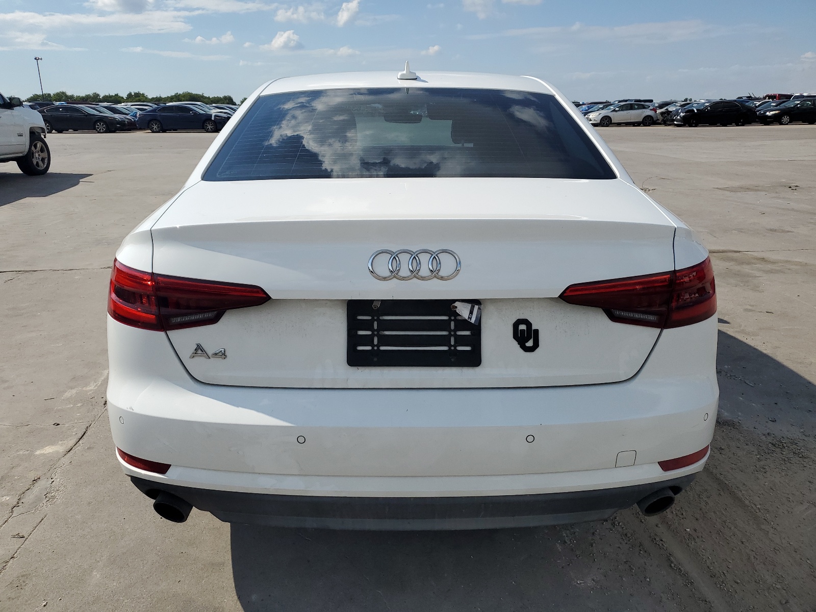 2017 Audi A4 Premium vin: WAUGNAF44HN005777