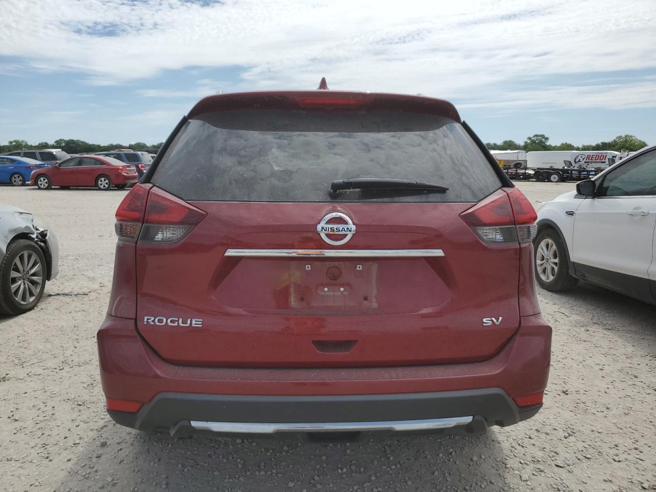 2018 Nissan Rogue S VIN: 5N1AT2MT6JC823314 Lot: 61704364