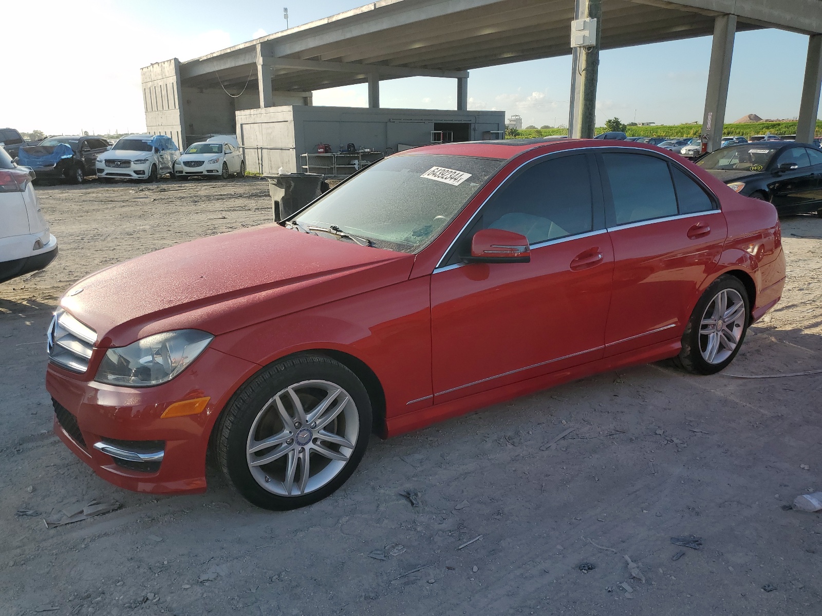 2013 Mercedes-Benz C 250 vin: WDDGF4HB7DG085481