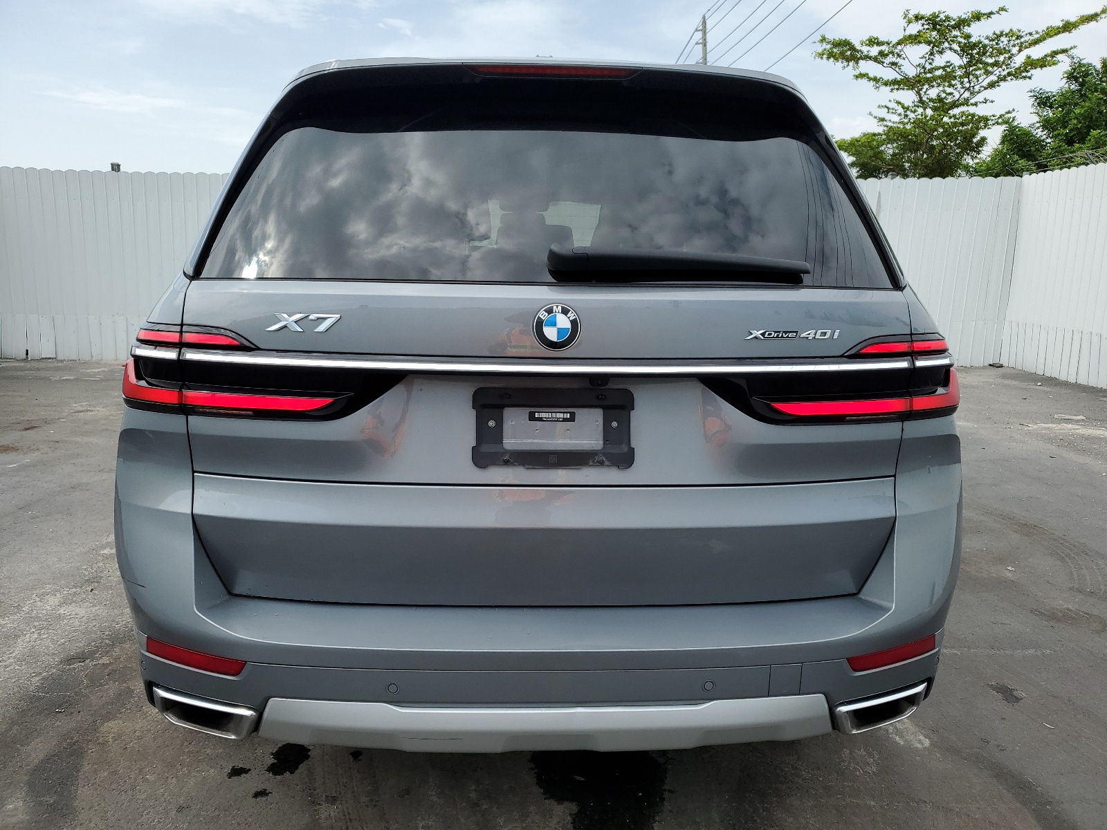 5UX23EM05P9R19567 2023 BMW X7 xDrive40I